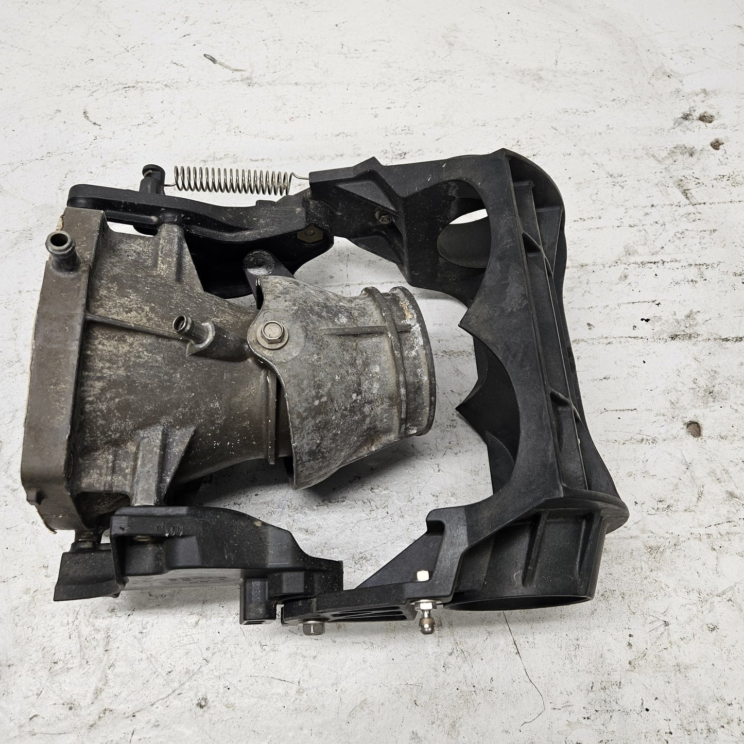 Yamaha WaveRunner 2016-2022 VX OEM Venturi + Nozzle + Rev Gate 6EX-R1318-01-00