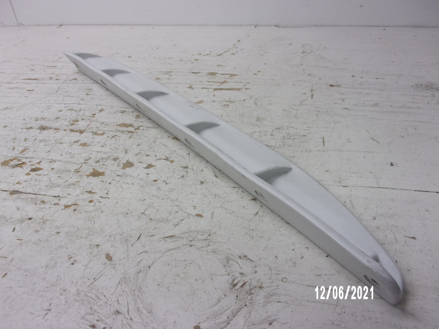 Polaris PWC Watercraft 1999 SLTH OEM White Left Hand Sponson Part# 5432272-207
