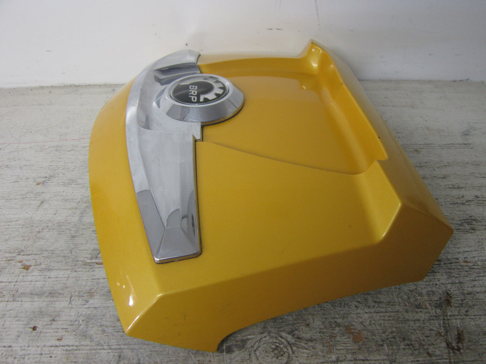 Can-Am Roadster 2013-2015 Spyder RT RT-S OEM Yellow Rear Central Cover 708300788