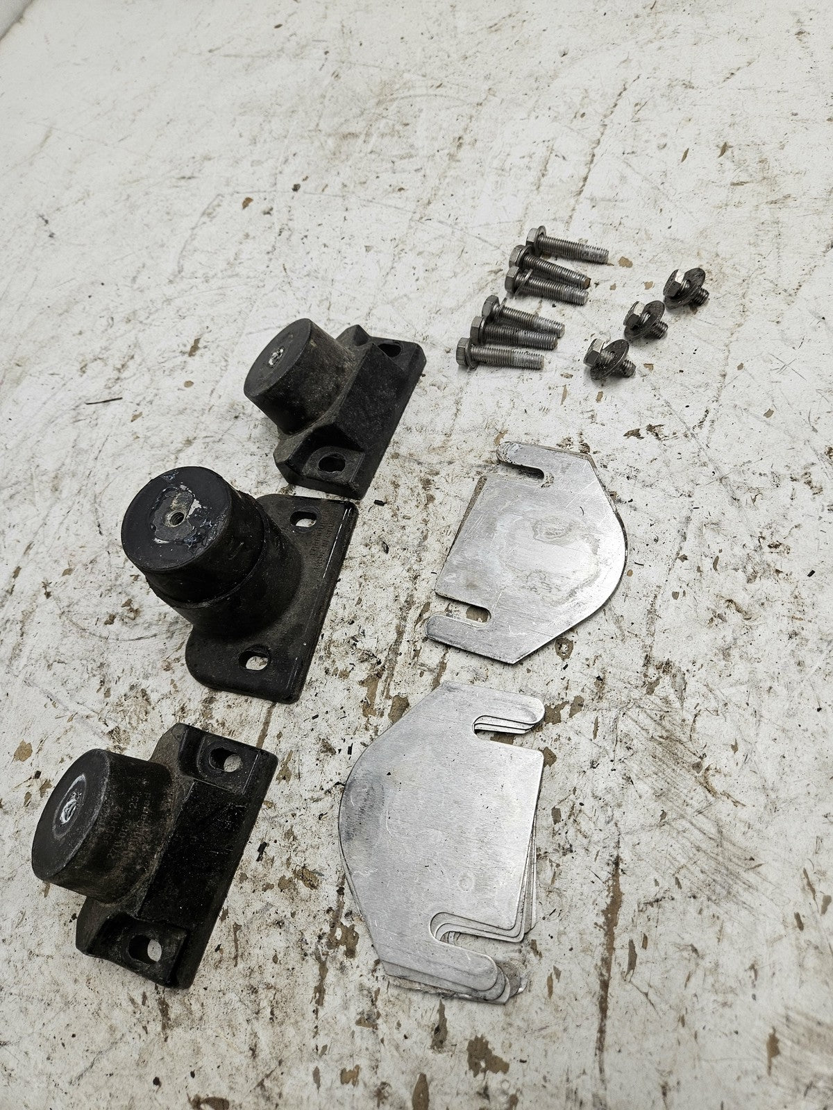 SeaDoo Bombardier 1998 XP LTD OEM Engine Damper Set + Shims + Hardware 270000369