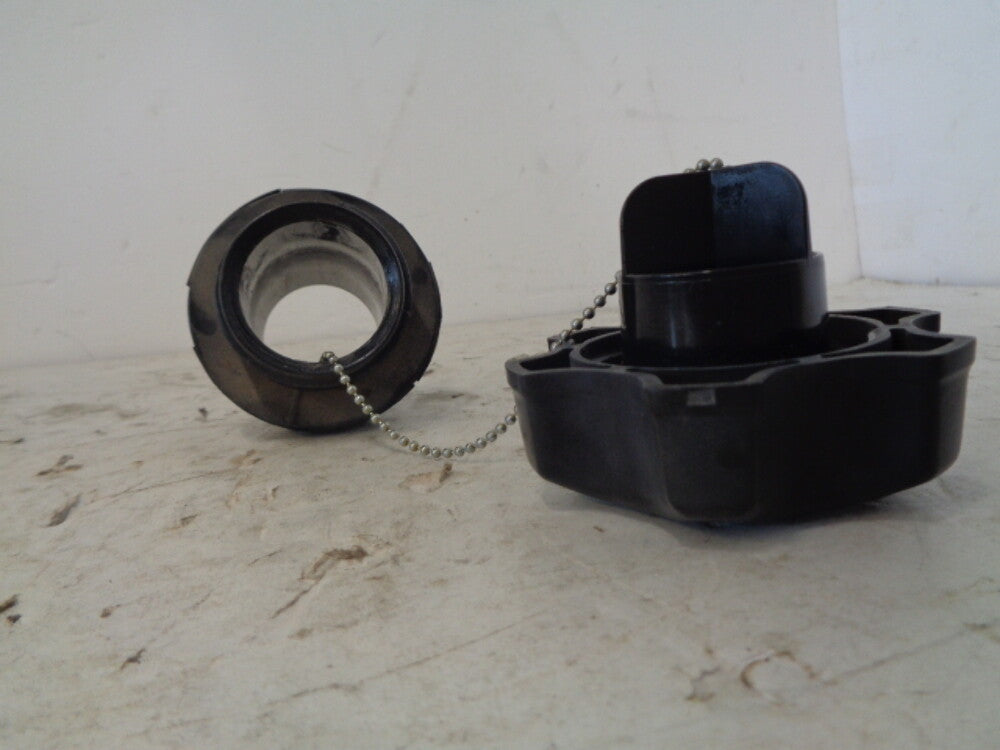 Kawasaki Jet Ski 1999-2005 Ultra 130/150 OEM Fuel Neck + Fuel Cap # 59231-3723