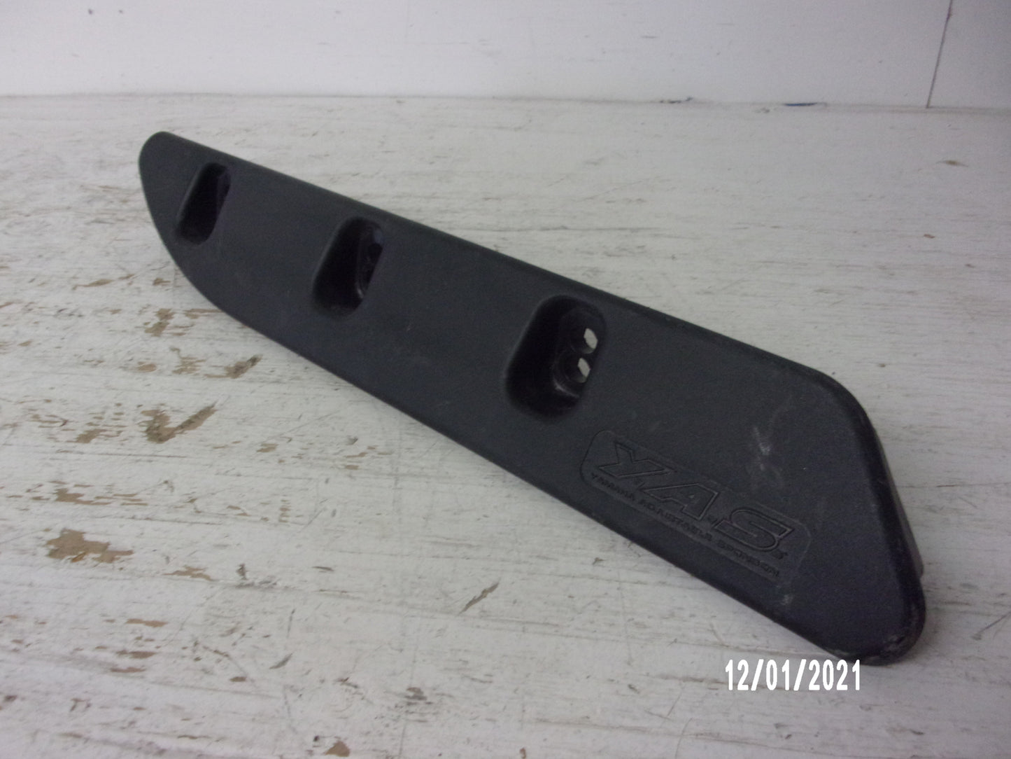 Yamaha WaveRunner 2000-2008 GP 800 1200/1300 Black Left Sponson F0X-U883N-00-00