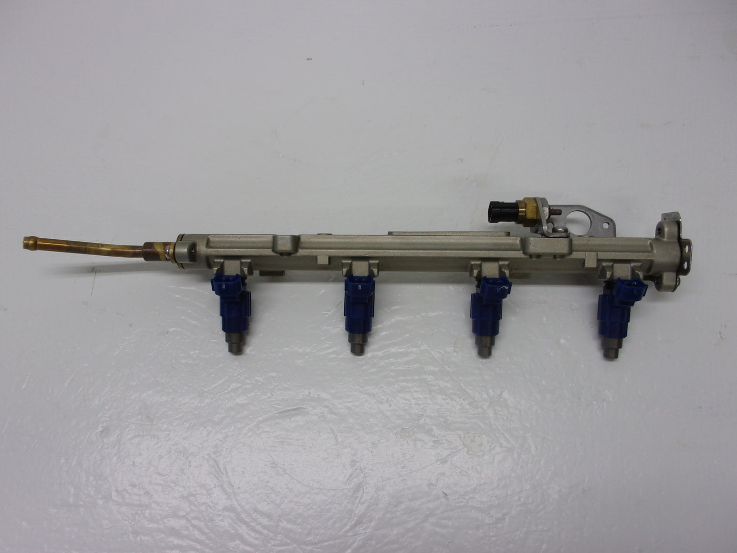 Yamaha WaveRunner 2002-2003 FX FX140 OEM Fuel Rail + Injectors # 60E-13761-00-00