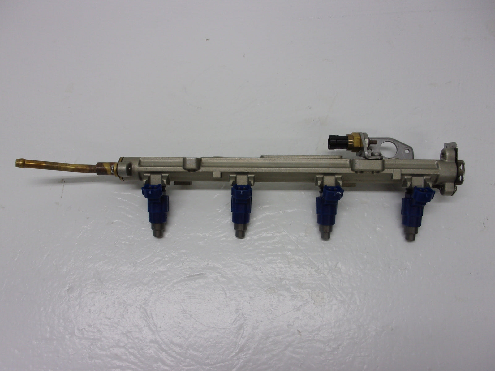 Yamaha WaveRunner 2002-2003 FX FX140 OEM Fuel Rail + Injectors # 60E-13761-00-00