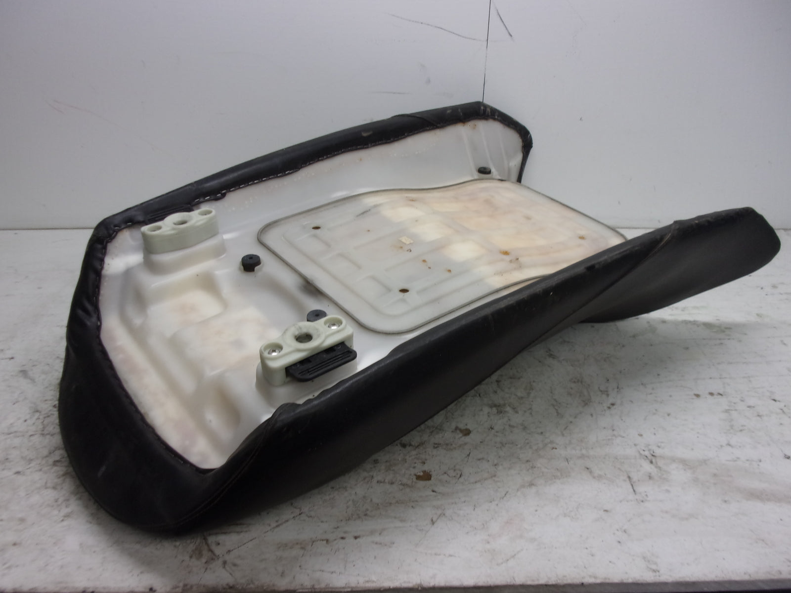 Yamaha Waverunner 1998-1999 XL760/1200 OEM Double Seat Assembly GU2-U371A-10-00
