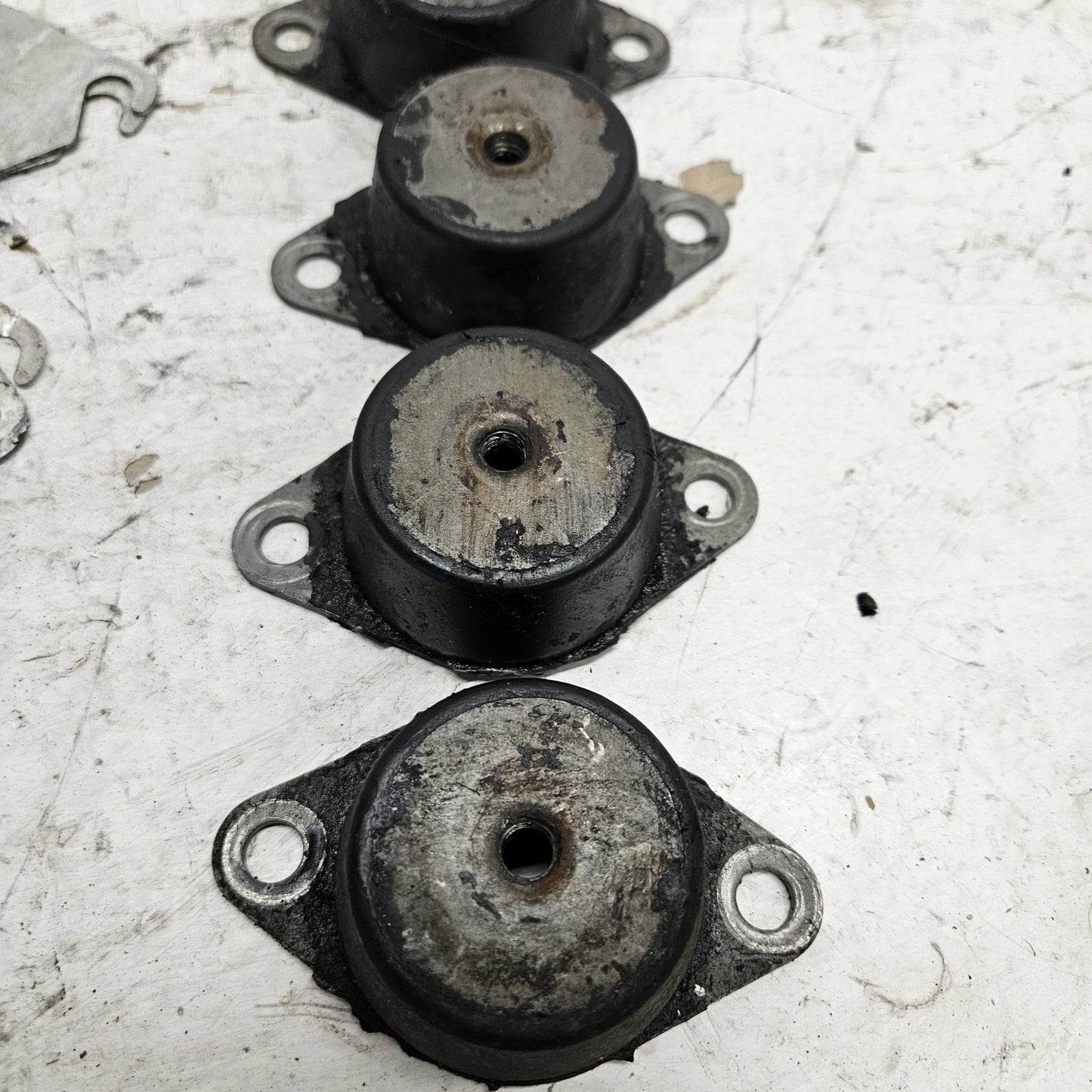 Sea Doo Bombardier 1996-1998 GTI GTS SP SPX SPI HX GS Engine Mount Set 270000217