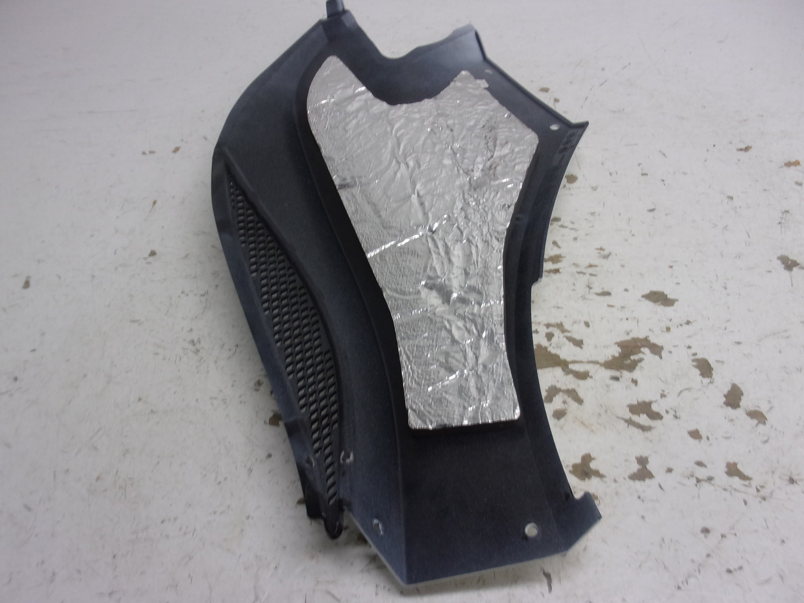 Can-Am Roadster 2012-2013 Spyder ST RS White Right Upper Side Panel 705006254