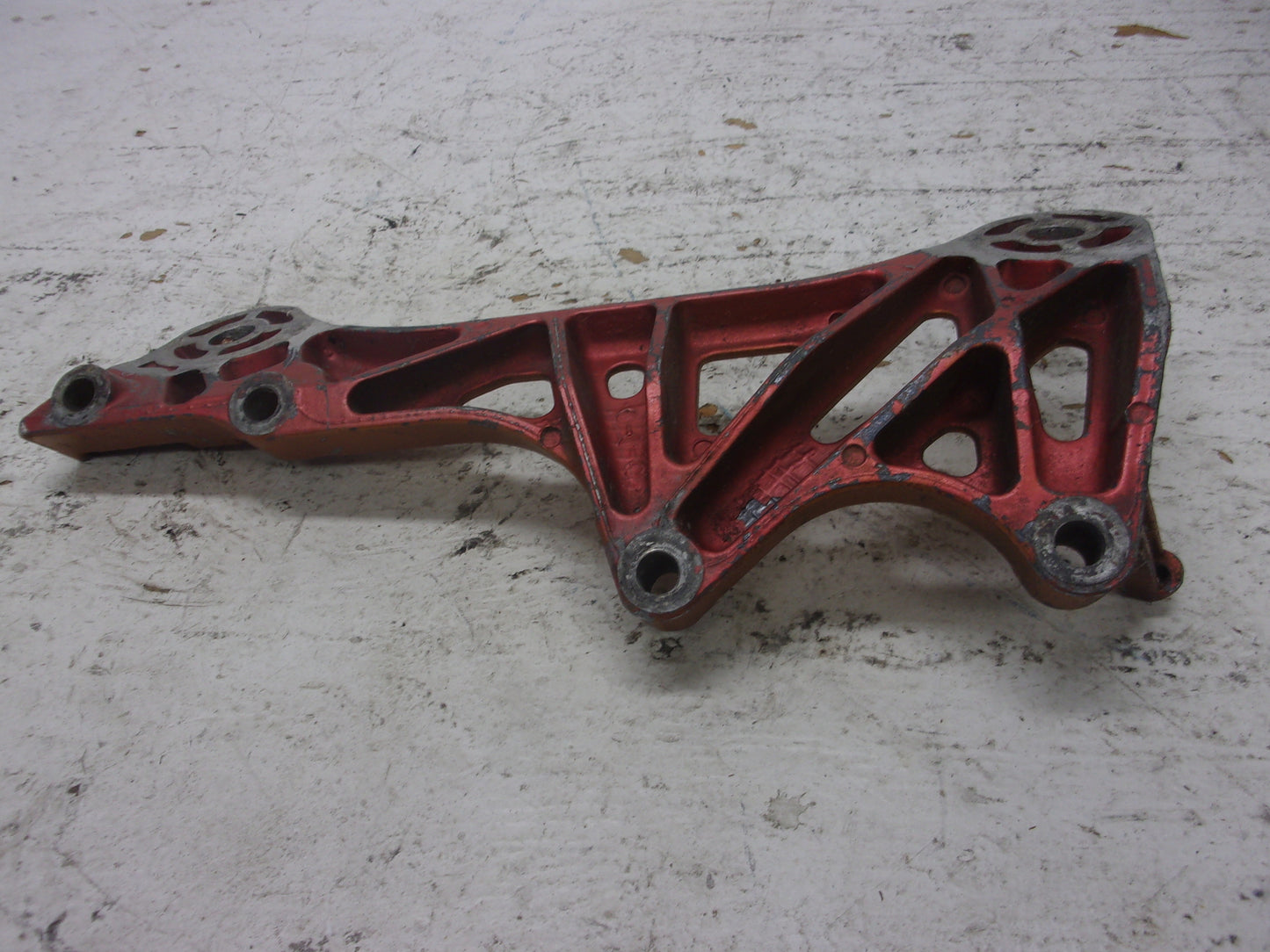 Yamaha Waverunner 1990-1998 WR WVT WB VXR OEM Engine Bracket # 6R7-21415-00-94