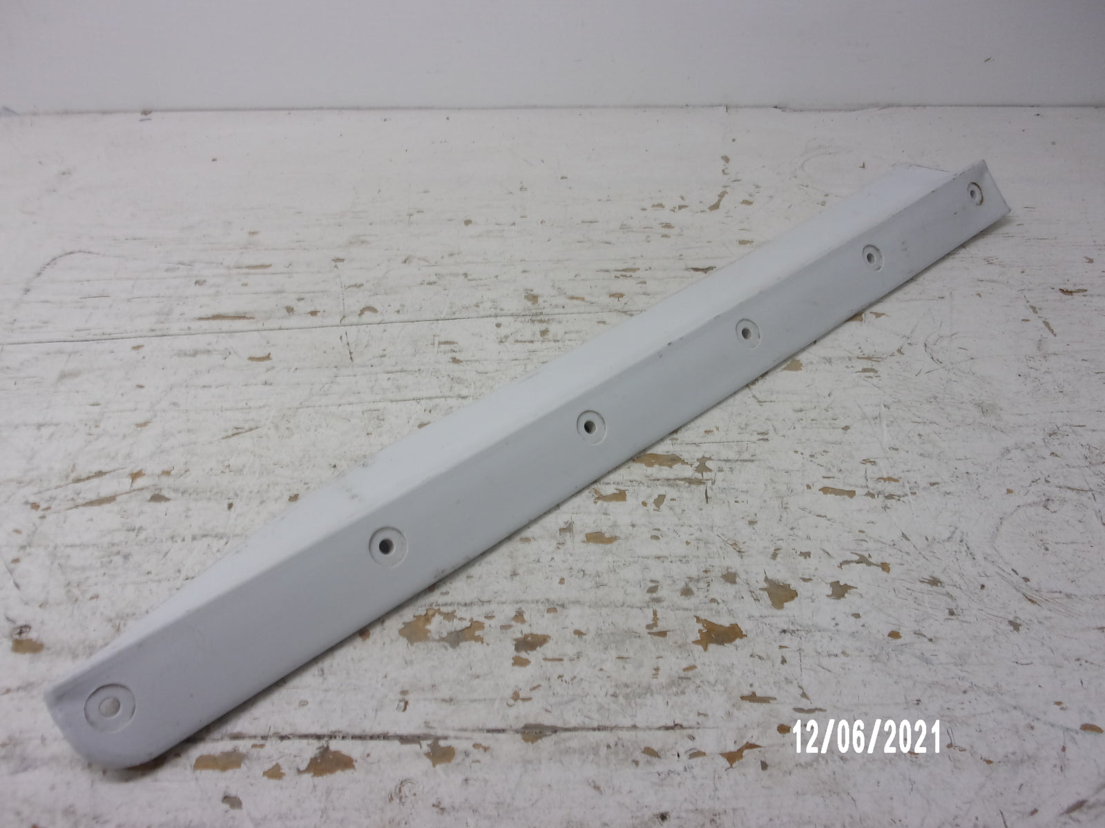 Polaris PWC Watercraft 1999 SLTH OEM White Left Hand Sponson Part# 5432272-207