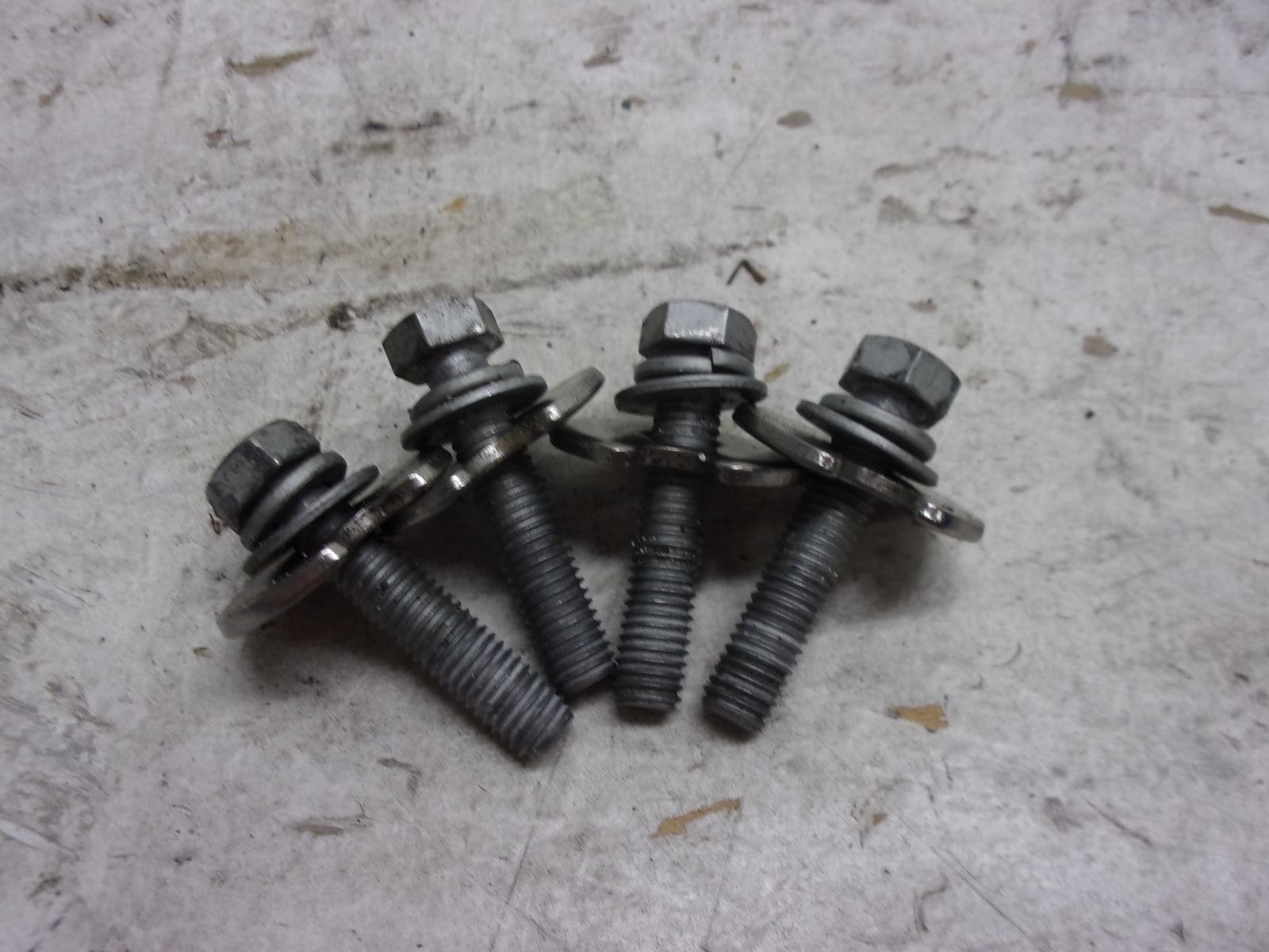 Yamaha Waverunner 1990-1995 VXR Waveraider 650 700 Motor Mount Set 6M6-44517-00-