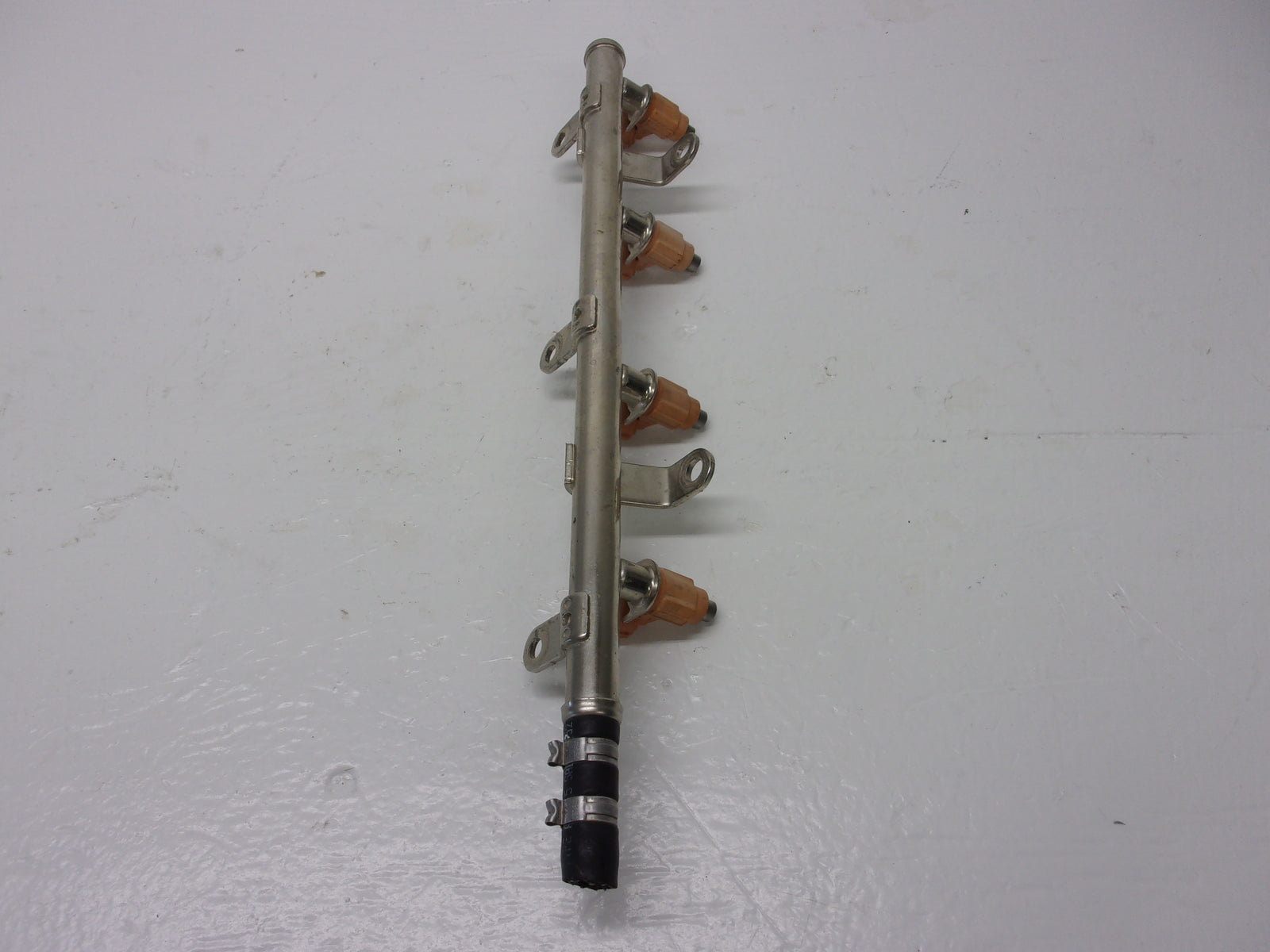 Yamaha Waverunner 2005-2011 VX VX1100 OEM Fuel Rail + Injectors 60E-13761-10-00