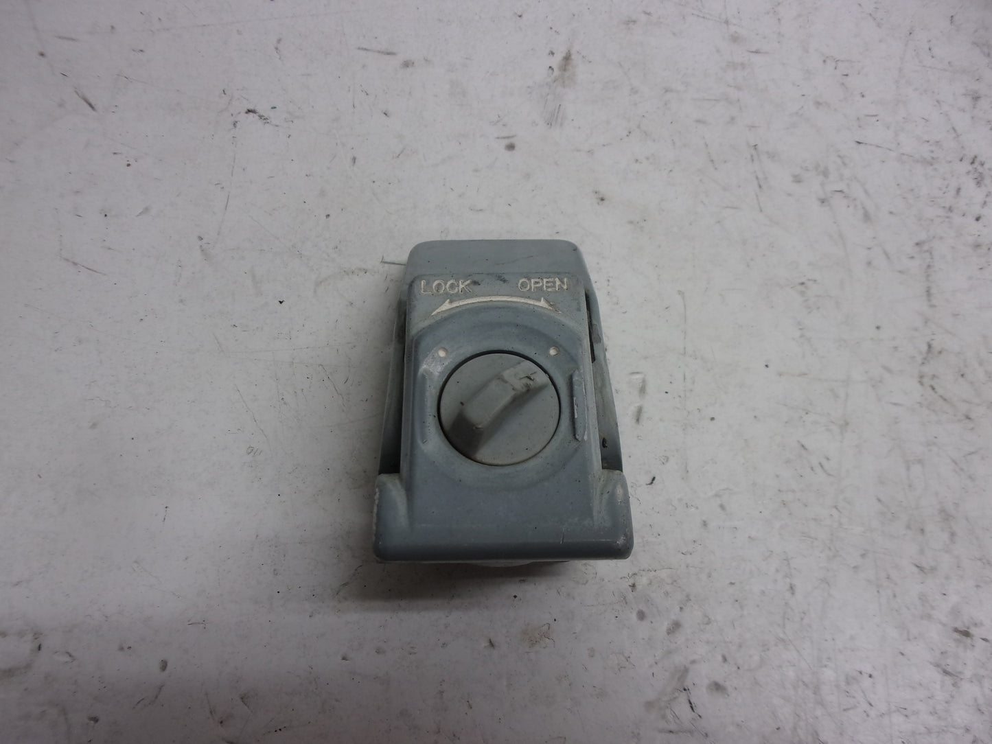 Kawasaki Jet Ski 1992-2001 750 SX SXI OEM Engine Hood Lock Assembly # 27016-3723