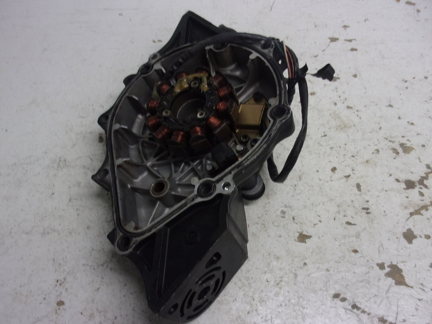 Yamaha Waverunner 1999-2000 GP XL 1200 Flywheel Cover + Stator # 66V-81337-00-8P