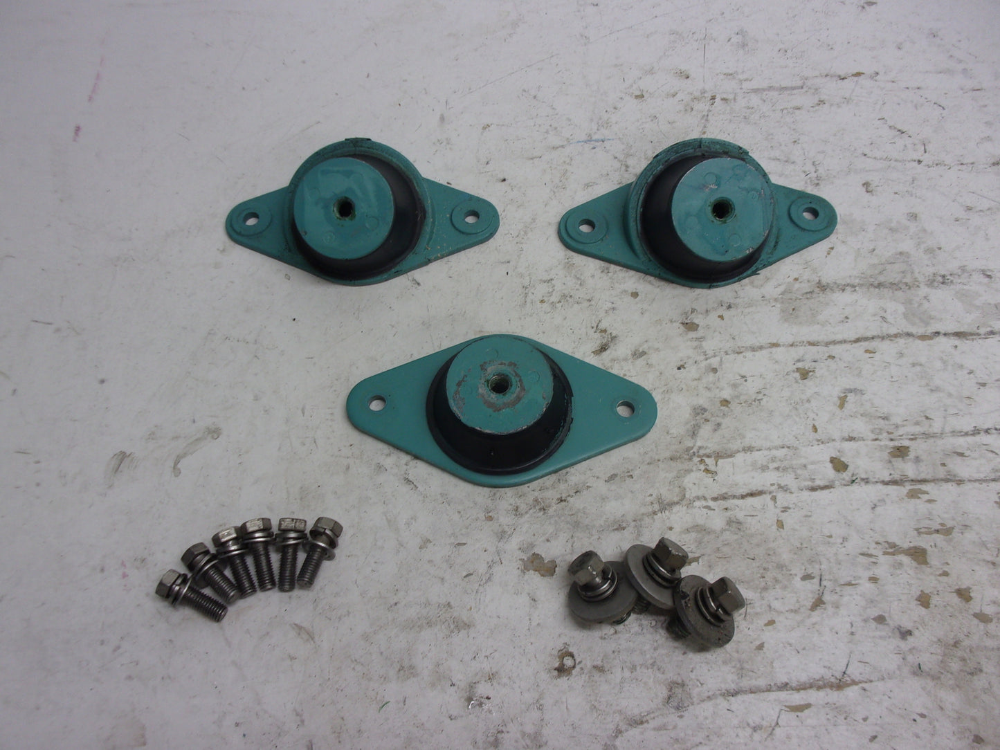 Kawasaki Jet Ski 1995-2006 STS STX Ultra  ZXI OEM Engine Mount Set 92160-3838