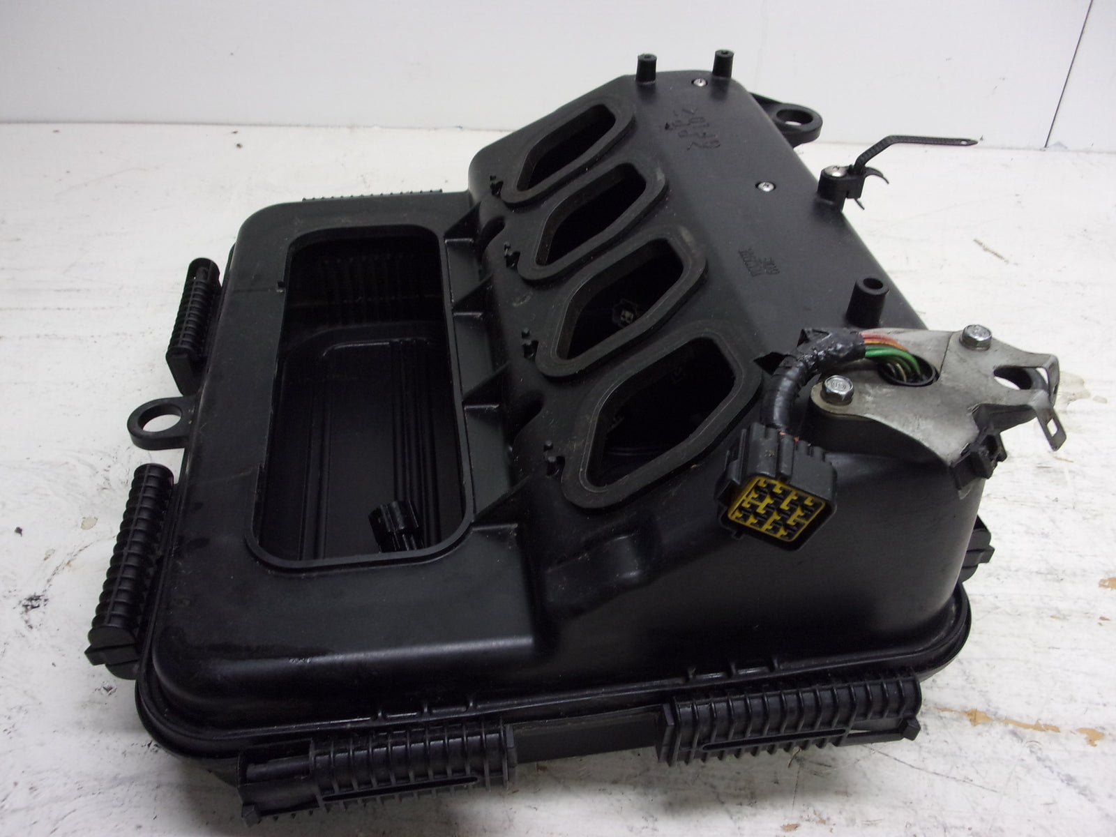 Yamaha Waverunner 2002-2005 FX 140 FX1000 OEM Complete Air Box # 60E-14410-00-00