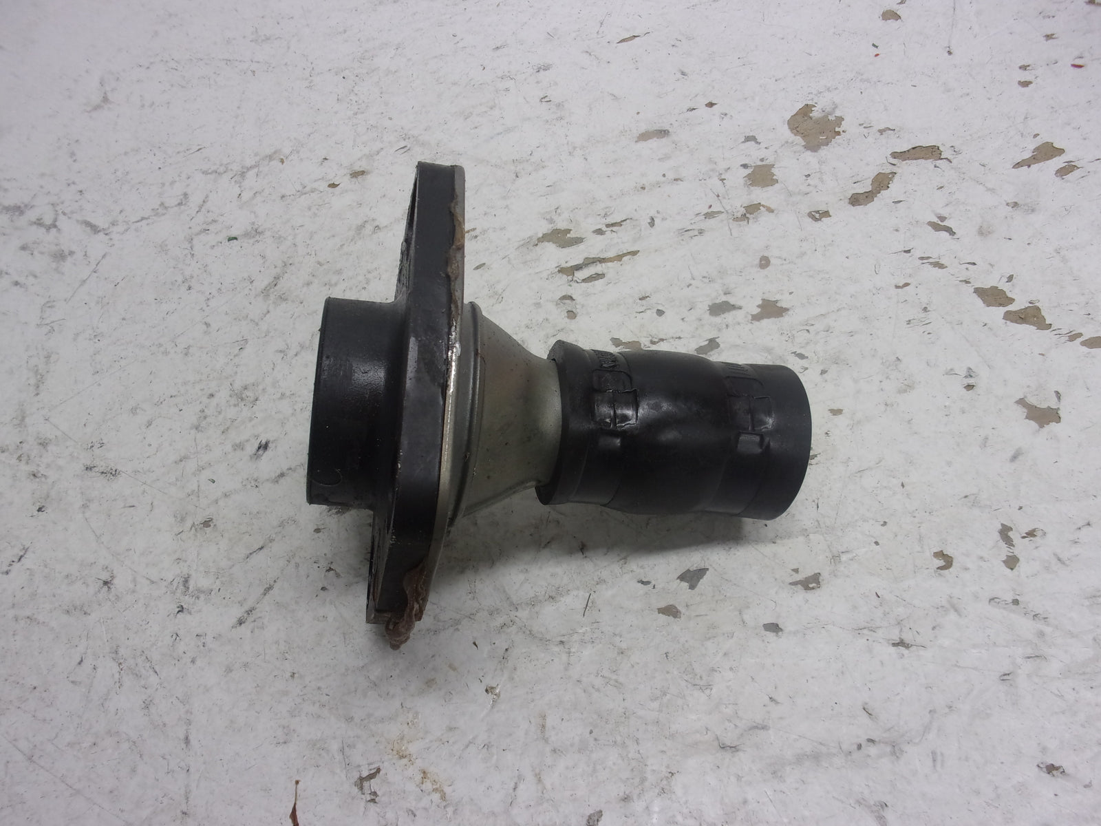 Kawasaki Jet Ski 1996-2008 STX Ultra 130/150 OEM Drive Shaft Holder # 13280-3730
