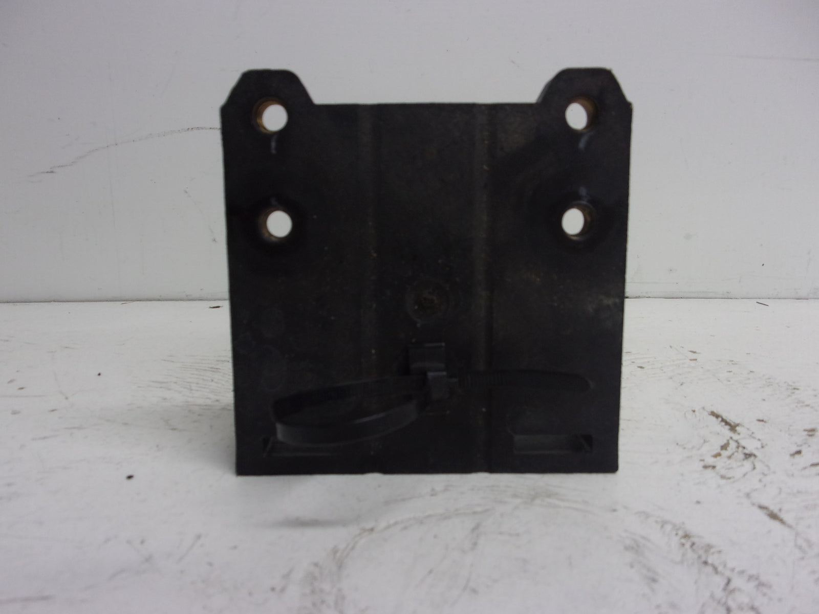Yamaha WaveRunner 2010-2015 VX V1 OEM Air Box Bracket Set Part# F2N-U8572-00-00