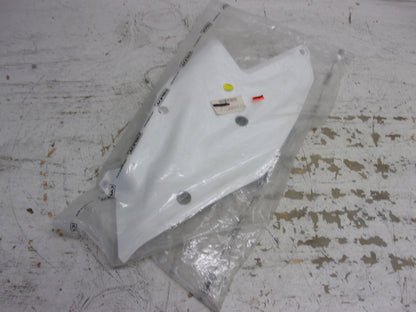 KTM Acerbis Side Panels White For KTM 125 250 350 450 SX XC 16-17 # 2421090002