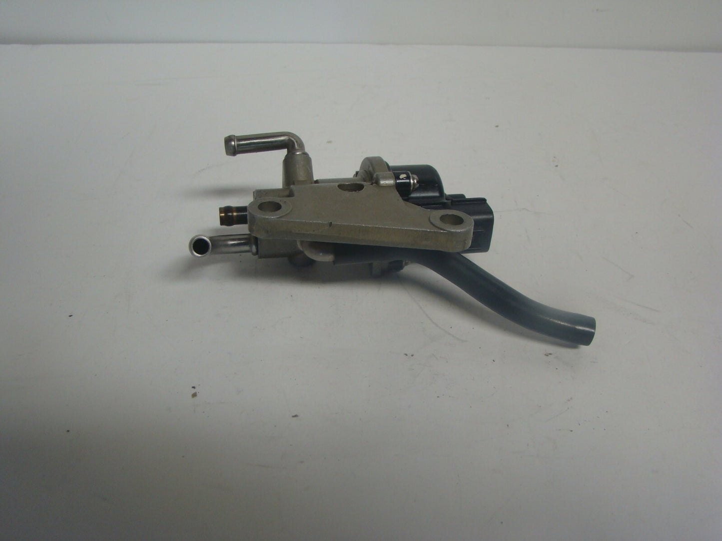 Yamaha Waverunner 2003-2004 FX140 Air Idle Control Motor Assembly 