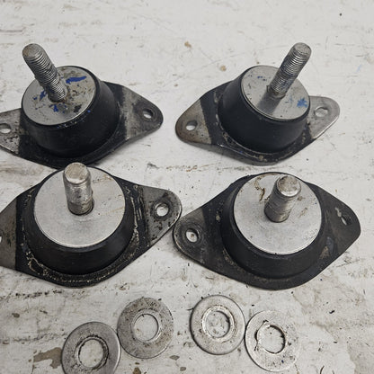 Polaris Watercraft 1995 SL SLX 650/750/780 OEM Engine Mount Set Part# 3110051