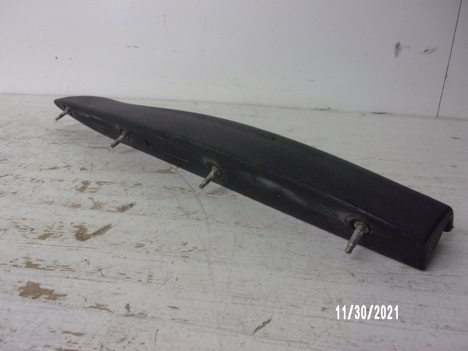 Yamaha WaveRunner 1998-1999 XL 760/1200 OEM Black Right Sponson GU2-U883P-00-00
