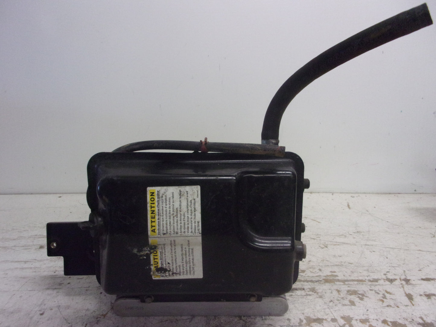 Can-Am Roadster 2013-2014 Spyder ST RS RT OEM Oil Tank + Radiator # 519000293