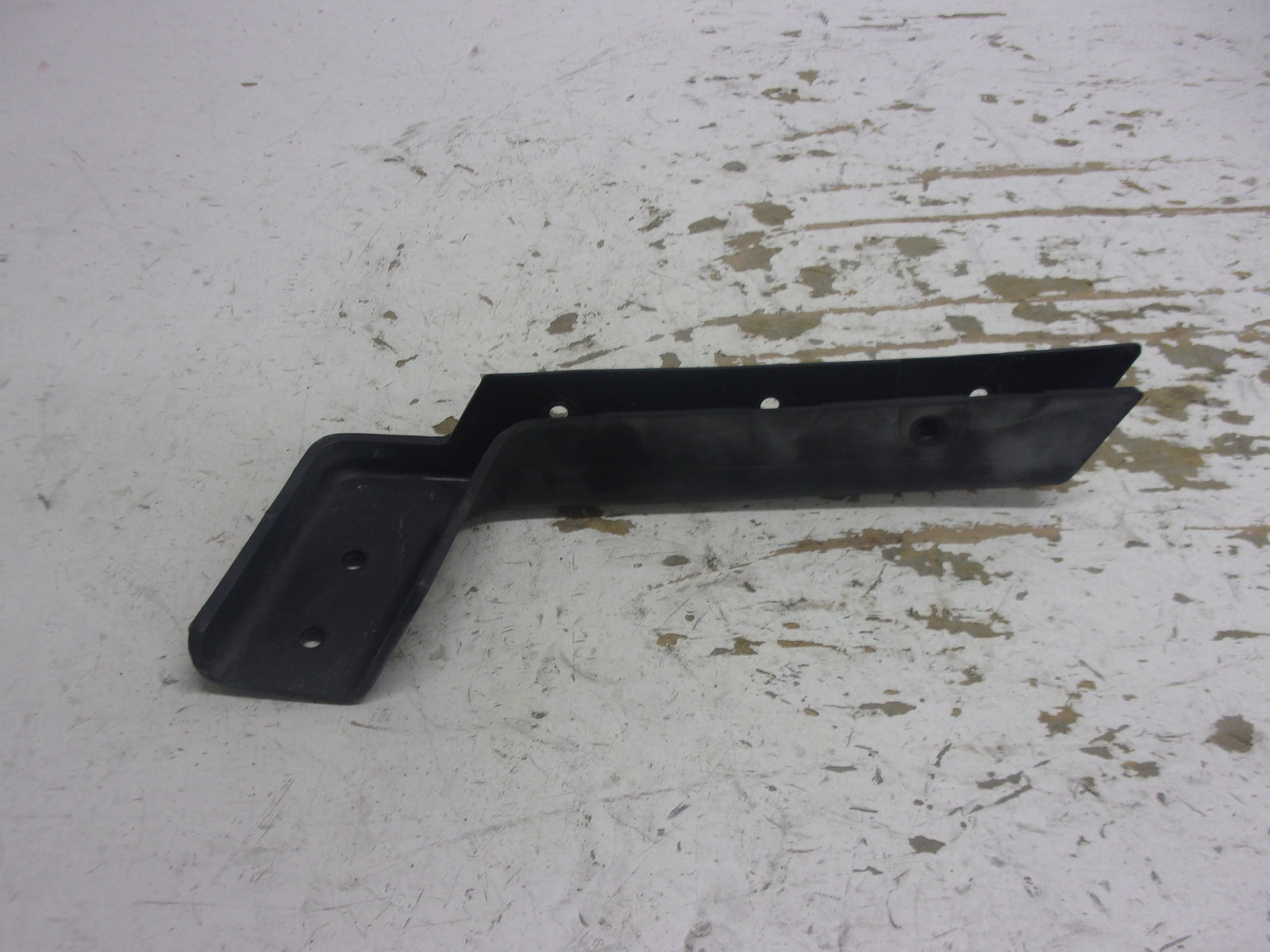 Yamaha 1991-1992  WaveRunner 3 LX OEM Black Right Gunwale Stern EU0-62513-24-00