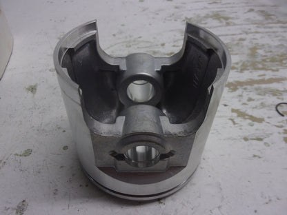 Kawasaki Jet Ski 1982-1986 JS550 OEM Piston Assembly Part# 13029-3004