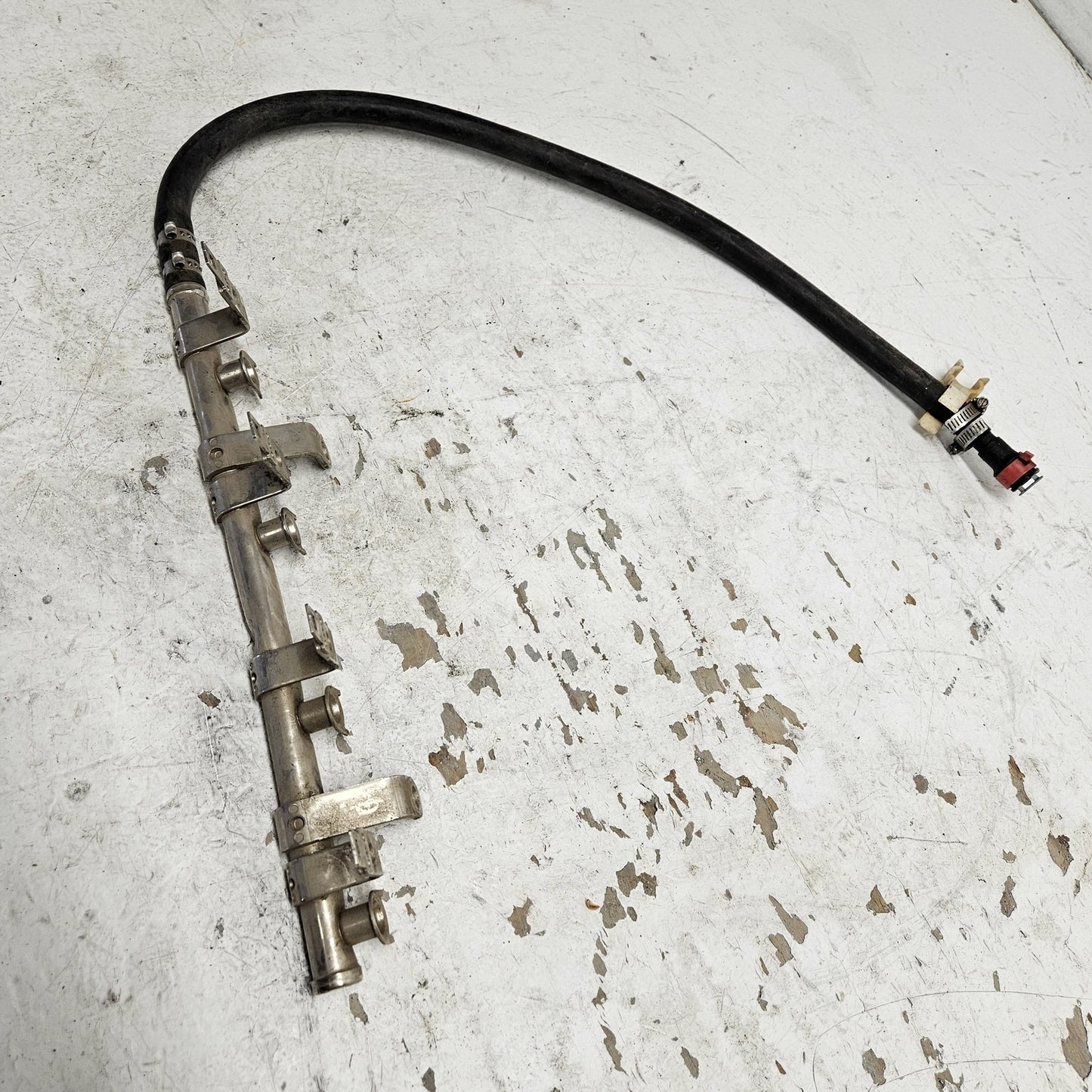 Yamaha Waverunner 2005-2011 VX VX1100 OEM Fuel Rail Assembly # 60E-13761-10-00