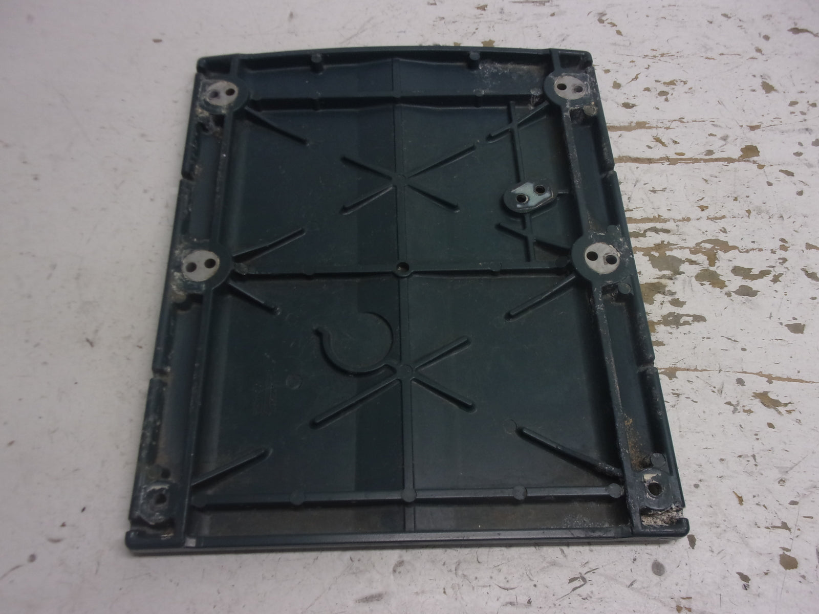 Yamaha 1991-1993 WaveRunner 650 / LX  OEM Ride Plate Part# FK7-62730-00-00