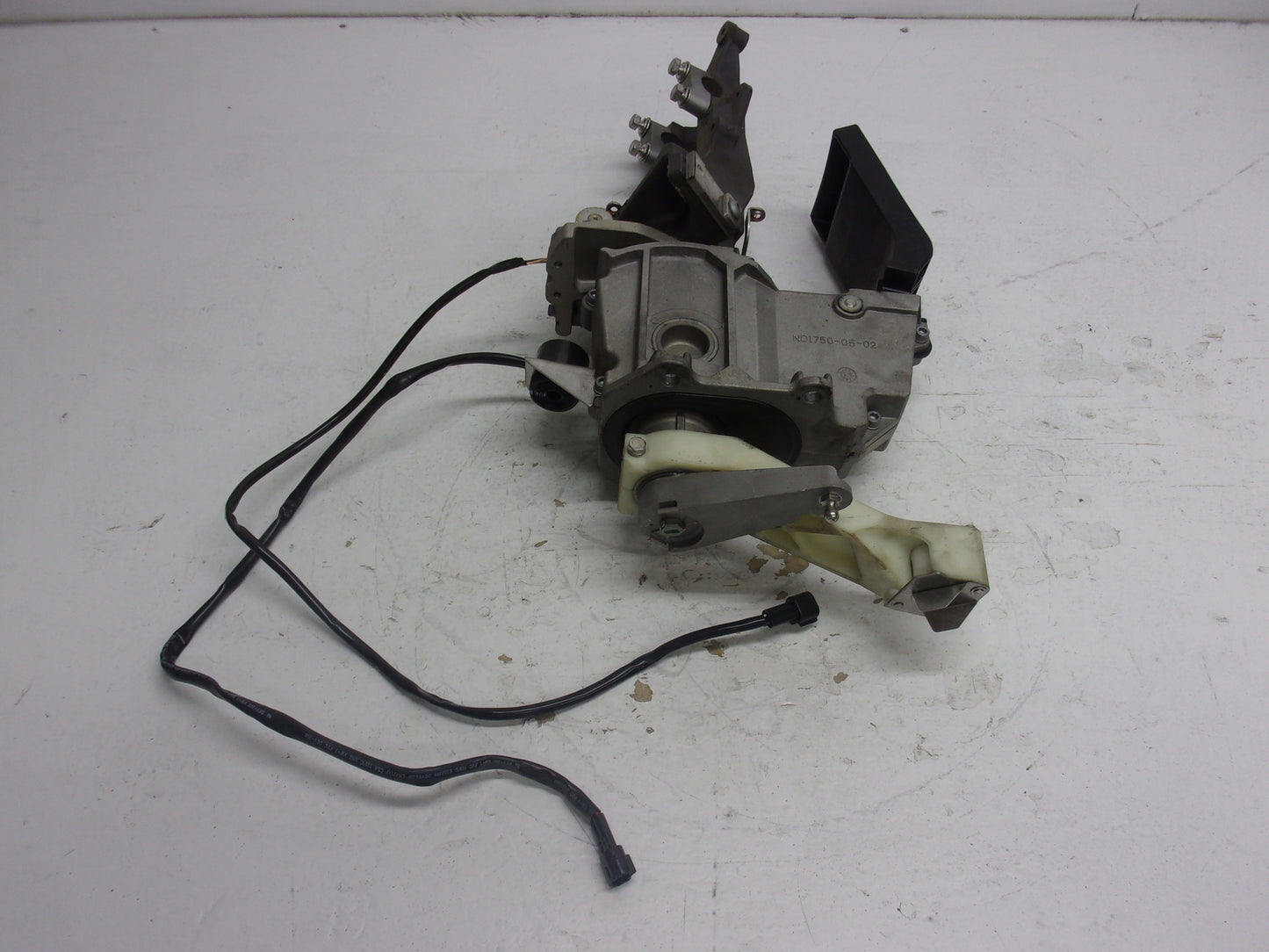 Yamaha WaveRunner 2012-2014 FX FXSHO 1.8 L OEM Steering Master # F2S-61400-00-00