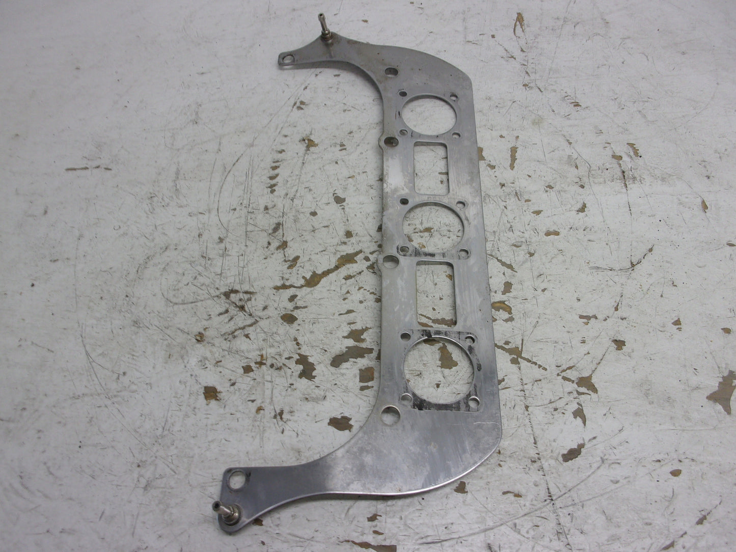 Yamaha WaveRunner 1997-2004 SUV SV GP XL1200 Air Cleaner Bracket 65U-14255-00-00