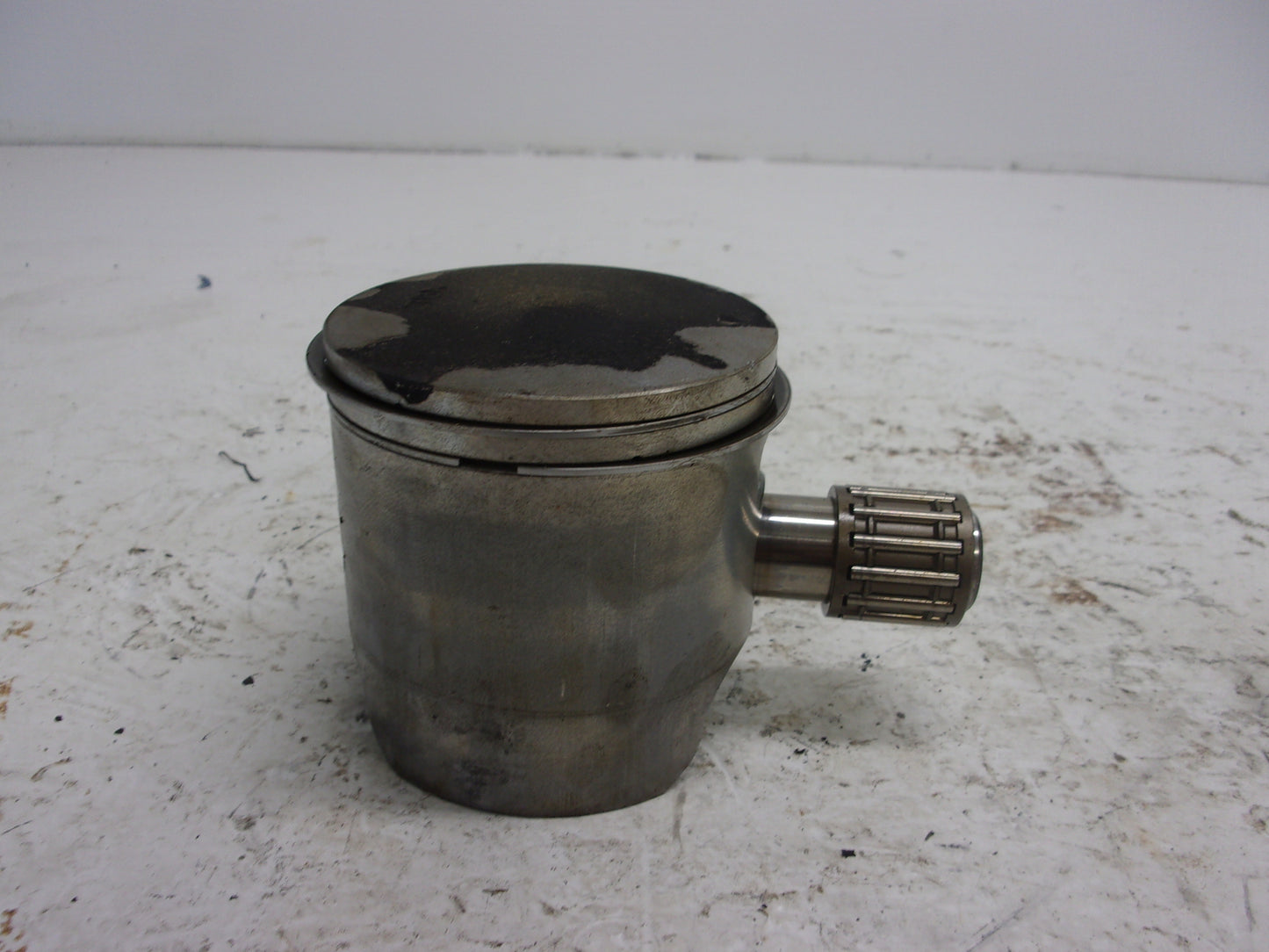 Polaris PWC Watercraft 1995-1997 SLT SLX SL OEM Cylinder + Piston Set # 3240248