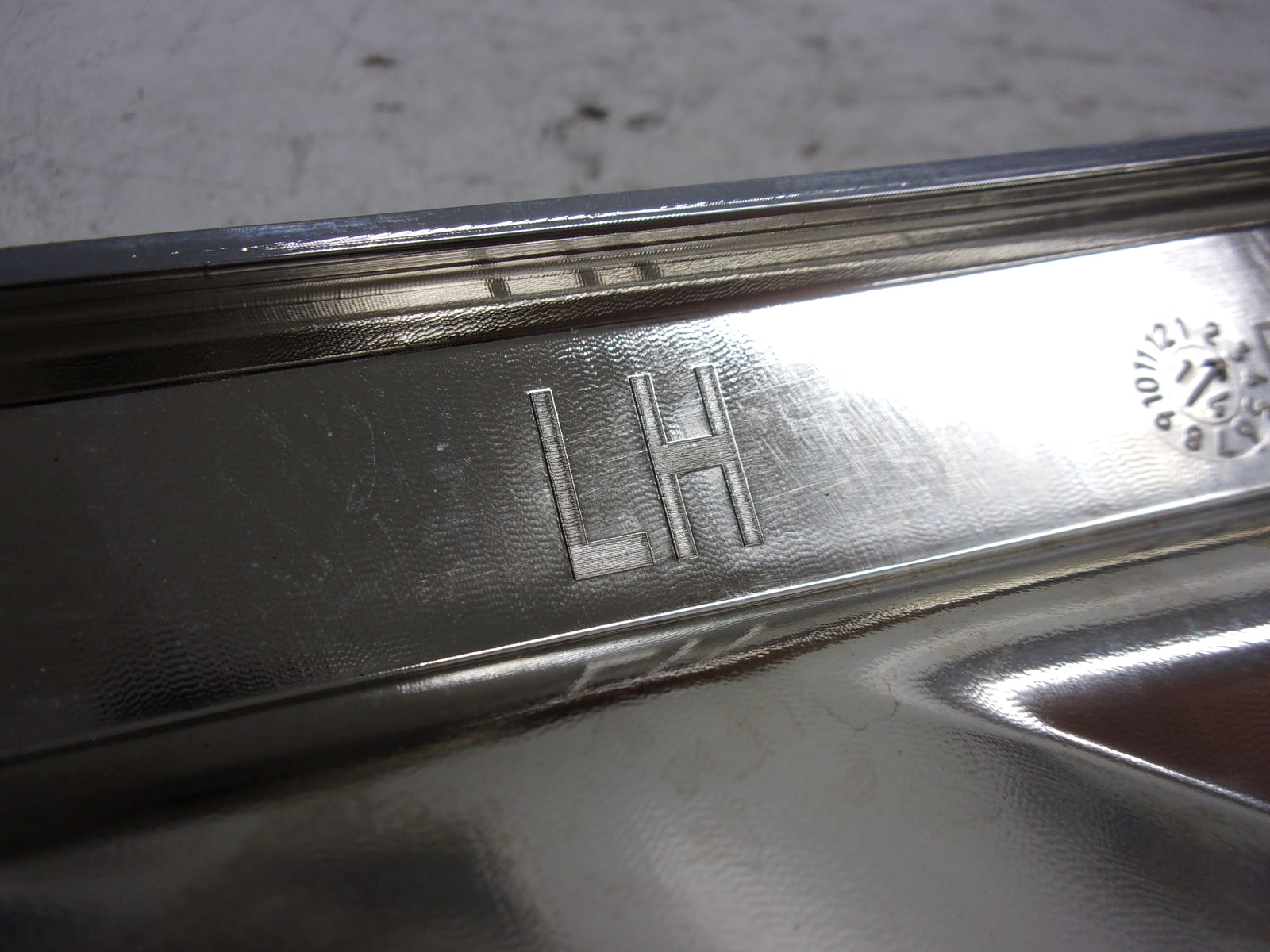 Yamaha WaveRunner 2015-2019 VX VXS VXR OEM Chrome LH Side Trim F2X-U377F-00-00