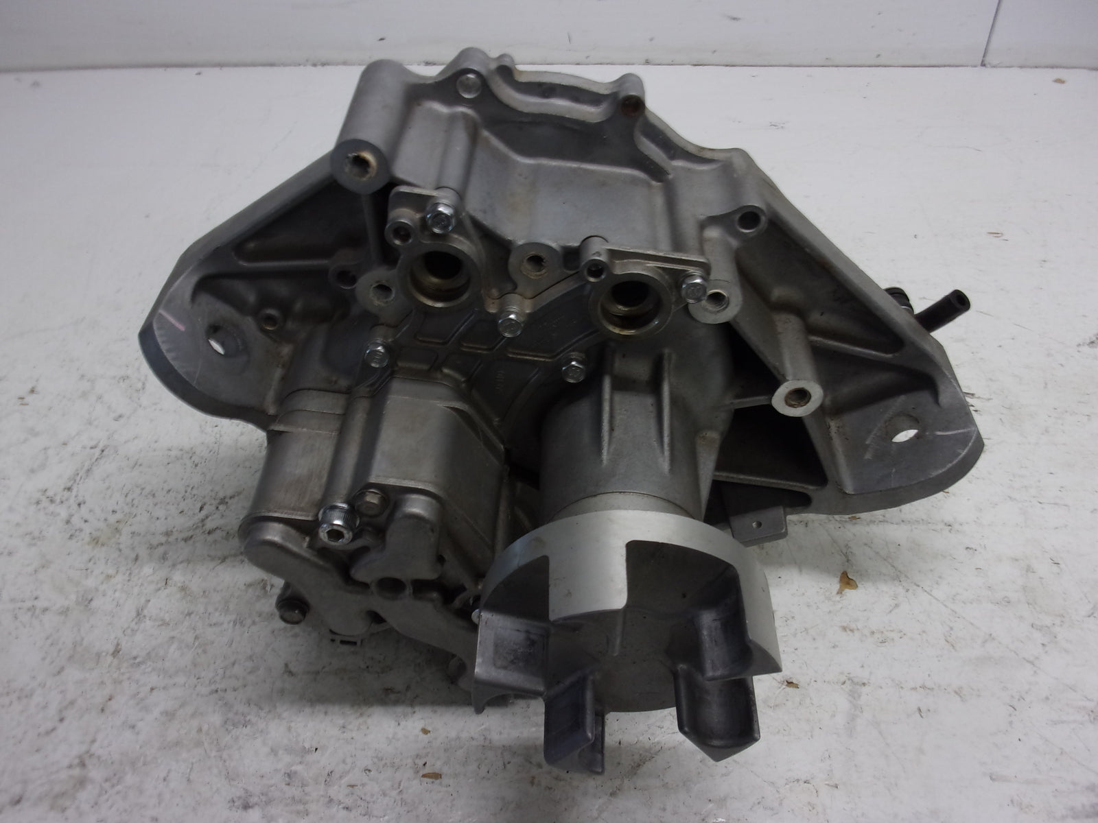 Yamaha Waverunner 2005-2011 FXHO VX OEM Pump Gear + Cover Part# 6B6-13327-01-94