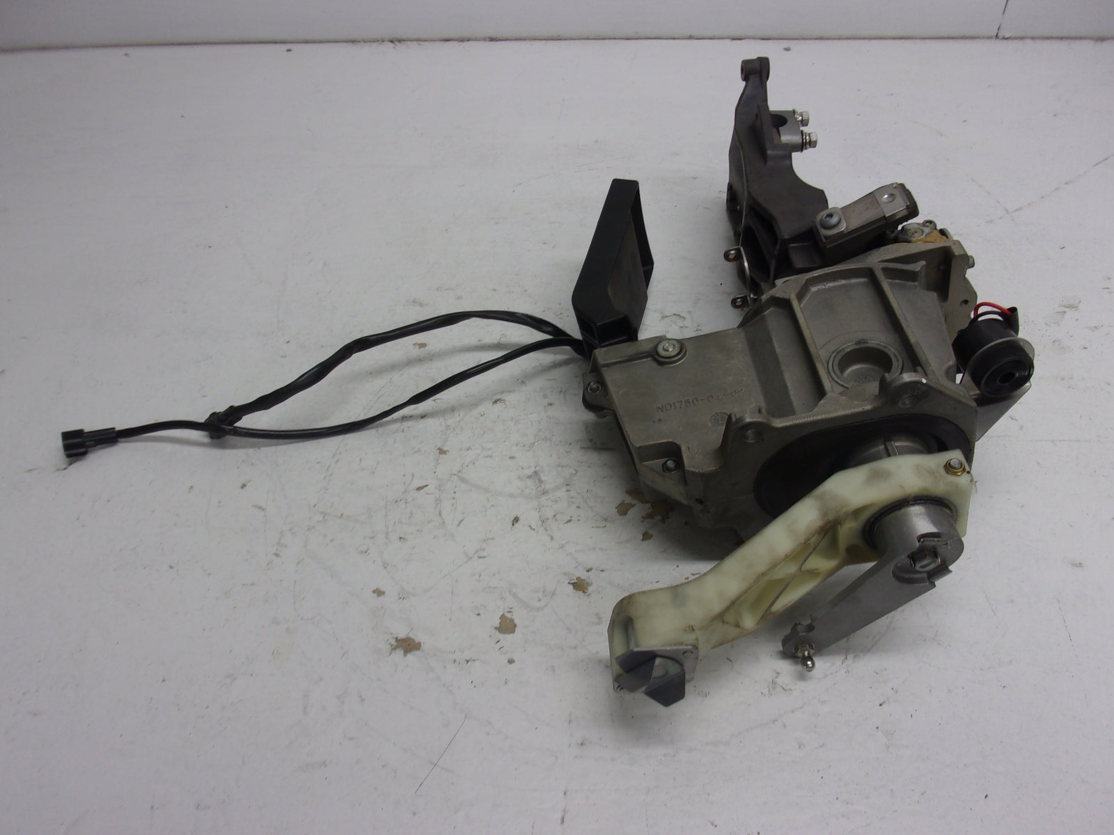 Yamaha WaveRunner 2012-2014 FX FXSHO 1.8 L OEM Steering Master # F2S-61400-00-00
