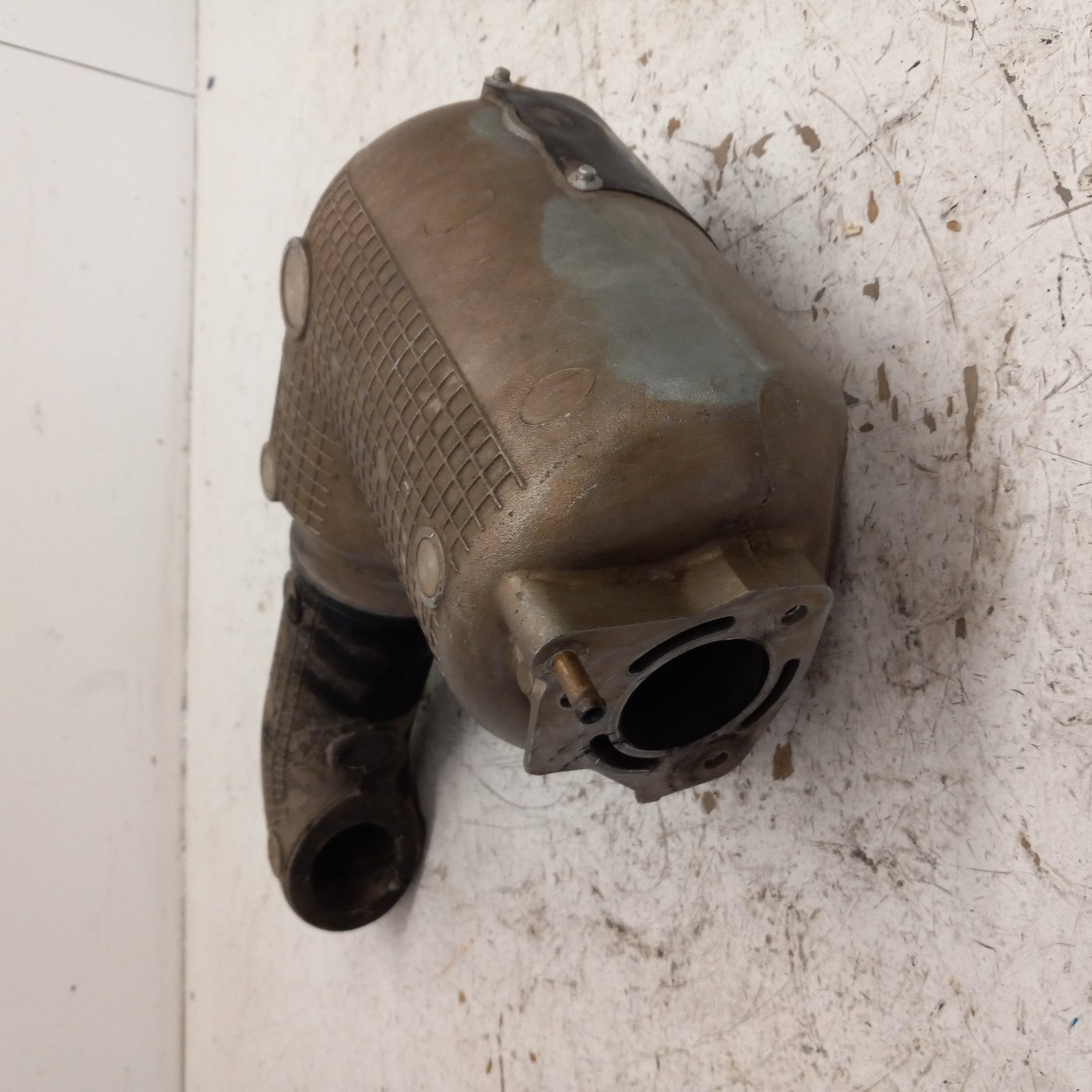Honda Aquatraxx 2003-2007 F-12 F-12X OEM Exhaust Body + Boot Part# 18310-HW1-680