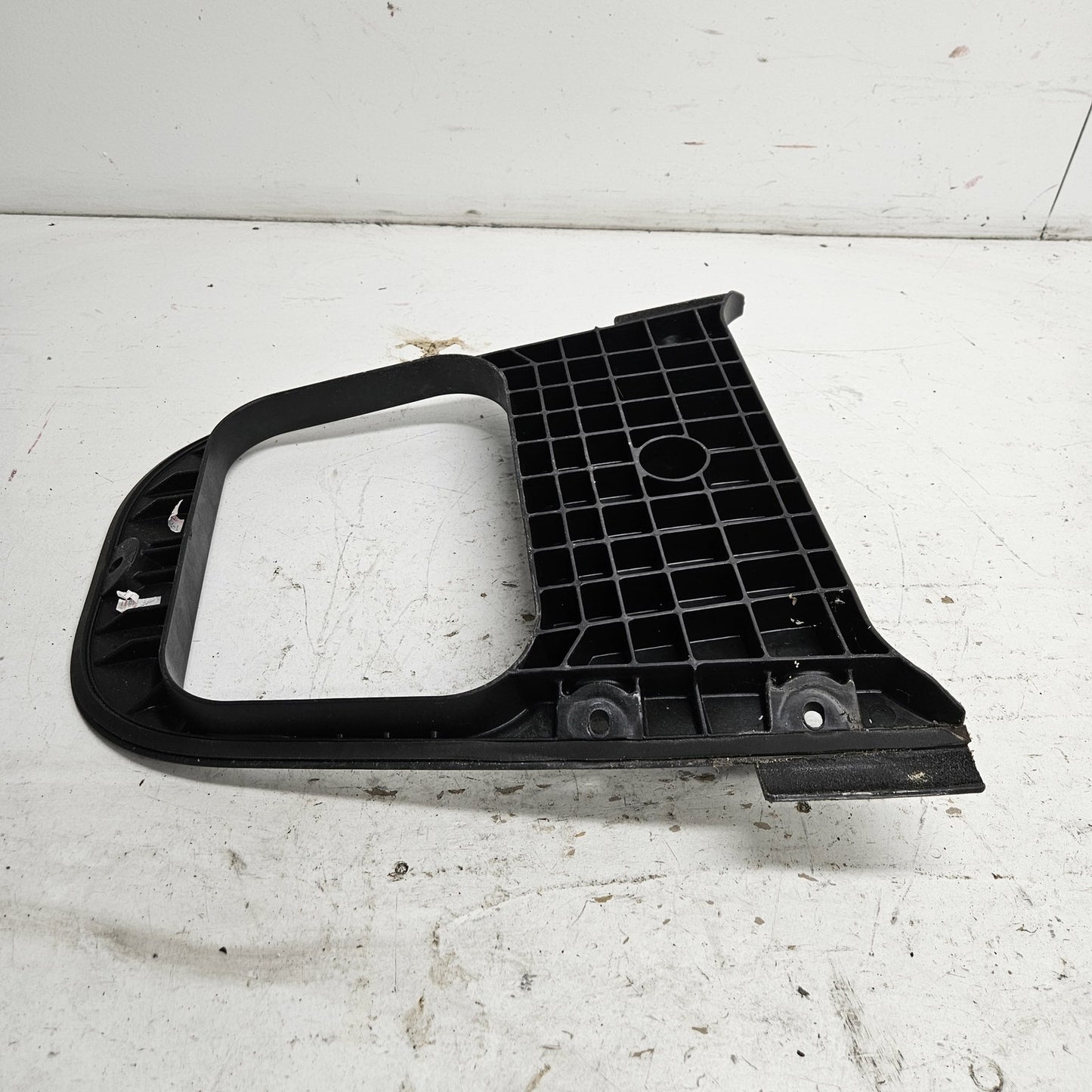 Yamaha Waverunner 2013-2016 FX FZR FZS VXR VXS OEM Deck Beam # F2S-U890L-04-00