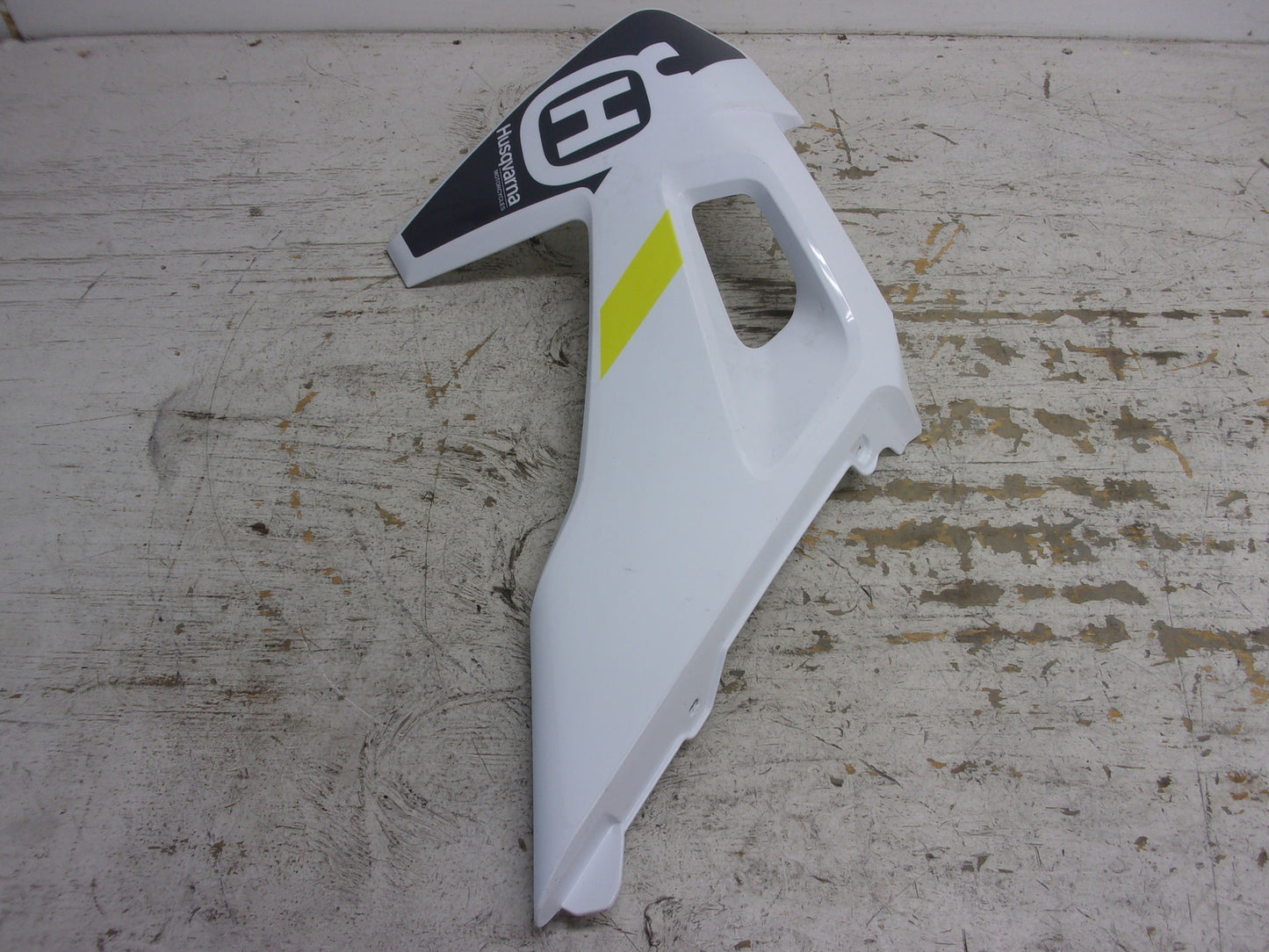 Husqvarna 2019-2020 FC FS FX TC TX OEM White LH Spoiler Part# 2510805400028B
