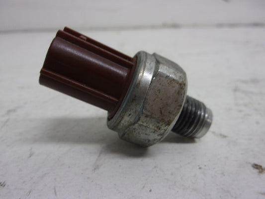Honda  Aquatraxx 2002-2007 R-12 R-12X F-12 F-12X OEM Knock Sensor  30530-HW1-671
