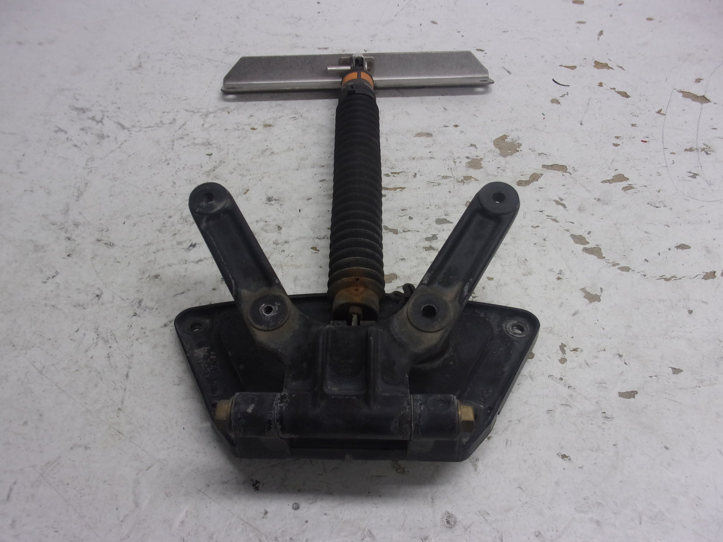 Kawasaki Jet Ski 1999-2005 STX Ultra 130/150 OEM Hood Bracket & Shock 11051-3746