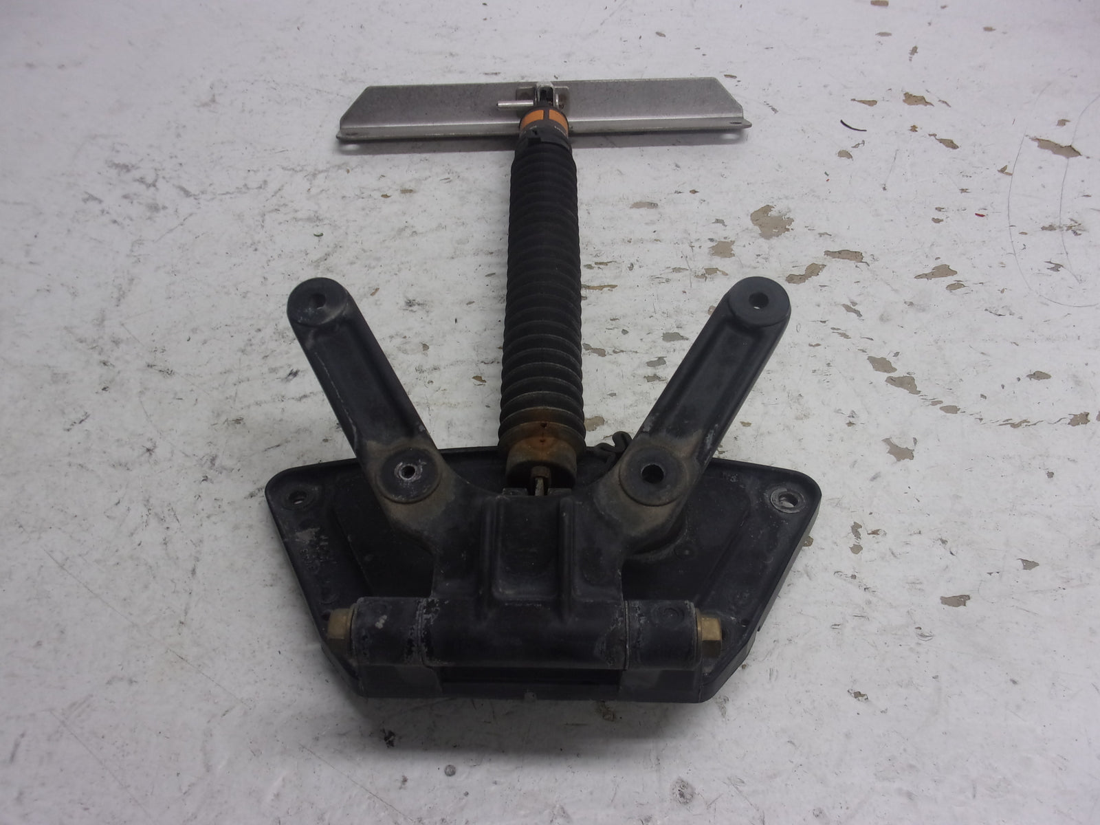 Kawasaki Jet Ski 1999-2005 STX Ultra 130/150 OEM Hood Bracket & Shock 11051-3746