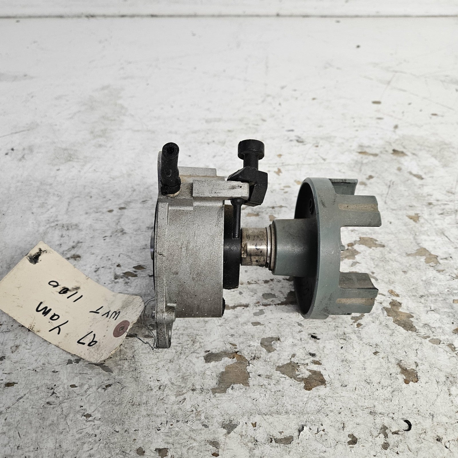 Yamaha 1997 WaveVenture 1100 Bearing Housing + Coupler Part# 61X-45332-02-97