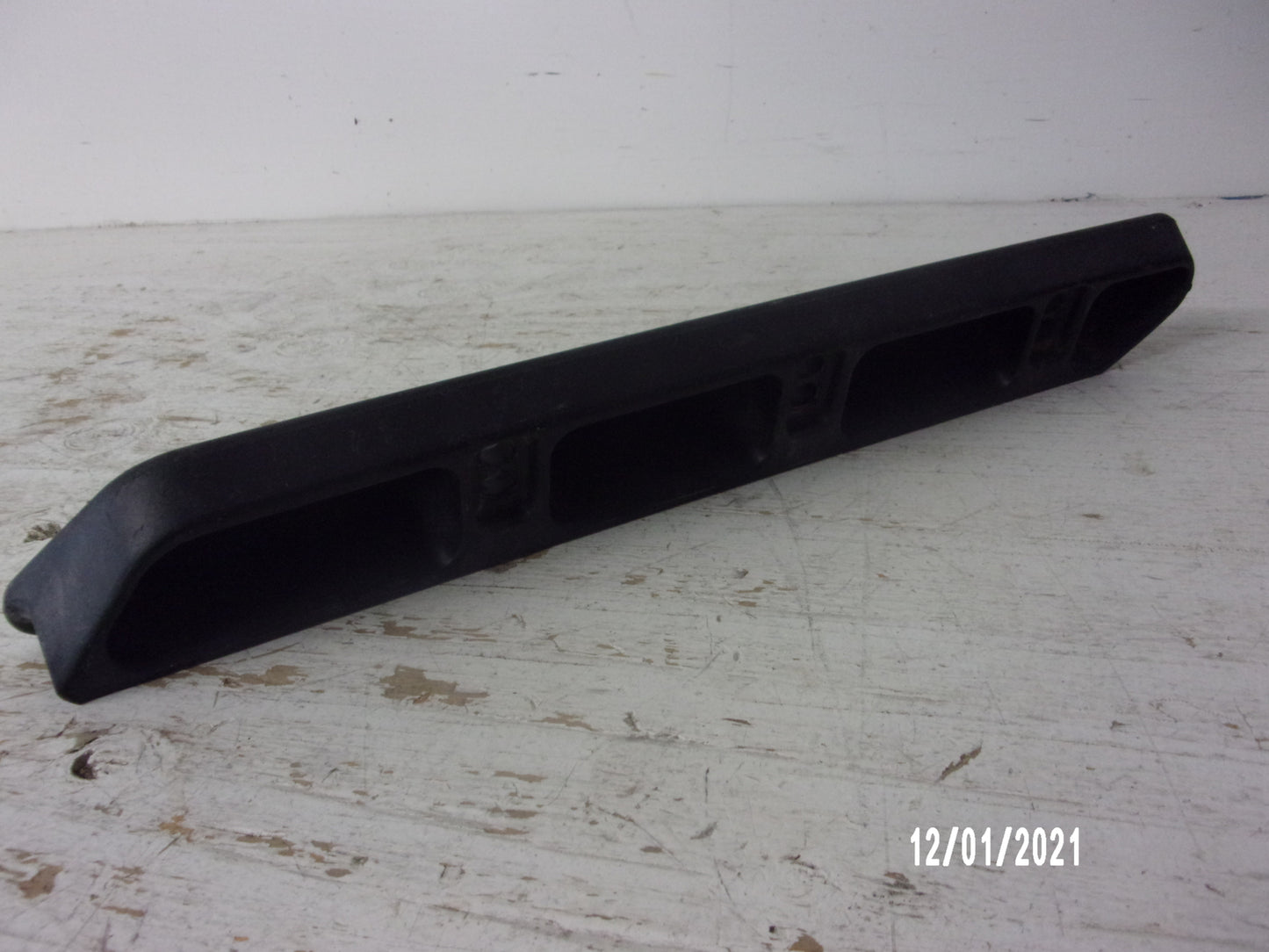 Yamaha WaveRunner 2000-2008 GP 800 1200/1300 Black Left Sponson F0X-U883N-00-00