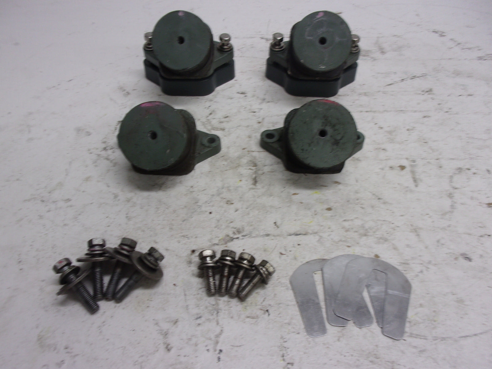 Yamaha WaveRunner 1996-2003 SV GP XL OEM Engine Mount Set Part# 63M-44517-01-5B