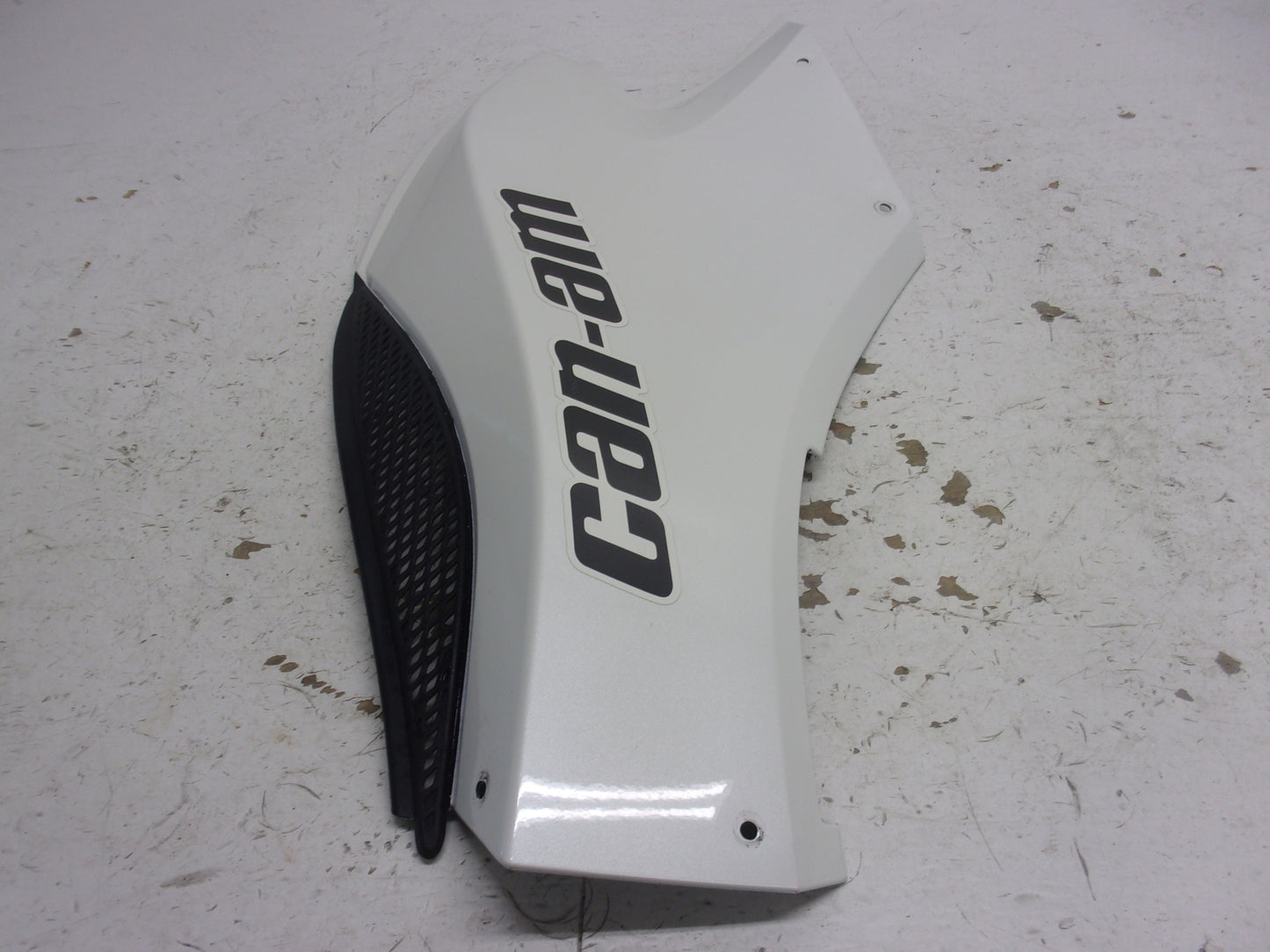 Can-Am Roadster 2012-2013 Spyder ST RS OEM White Left Upper Side Panel 705006259