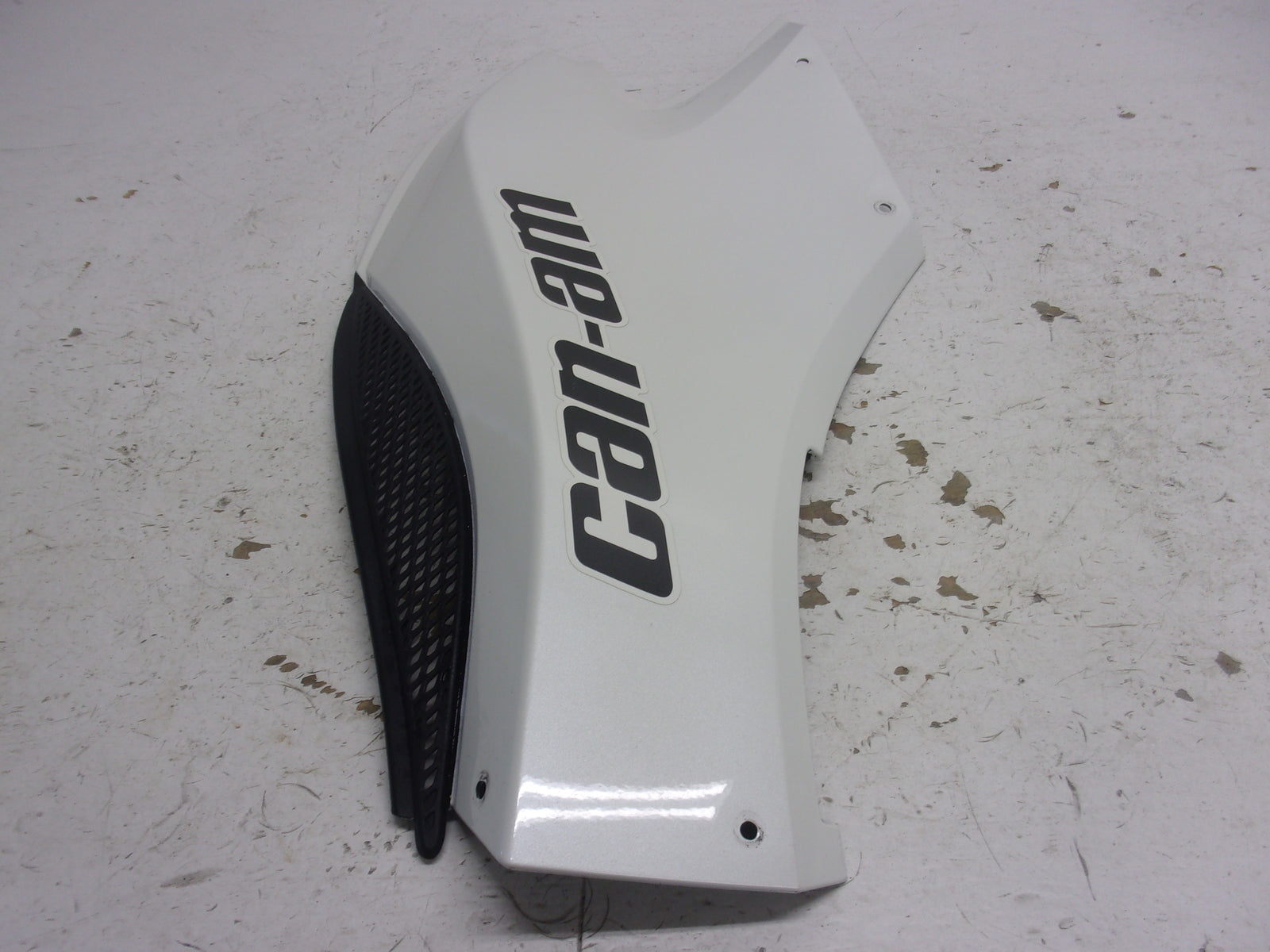 Can-Am Roadster 2012-2013 Spyder ST RS OEM White Left Upper Side Panel 705006259