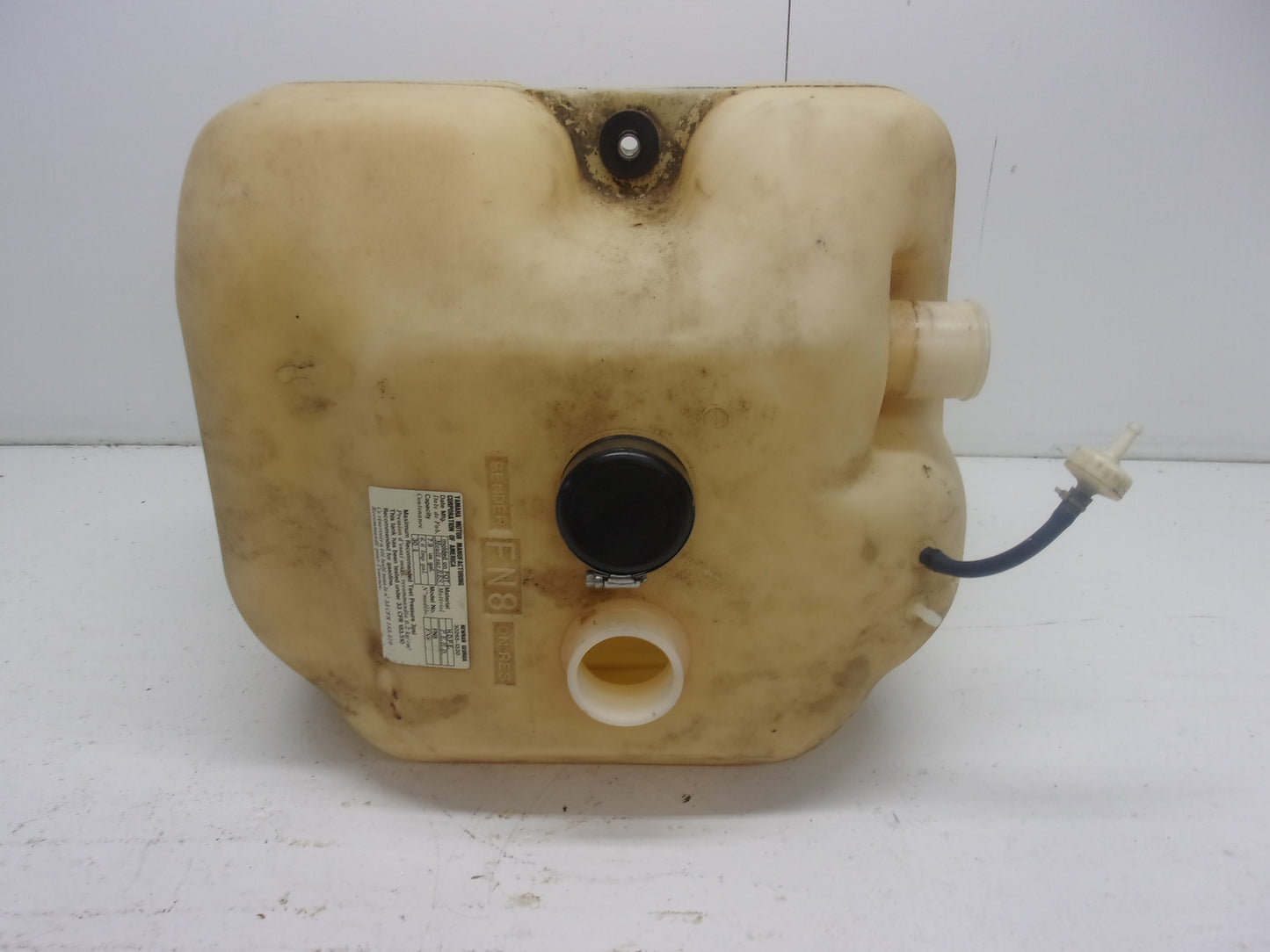 Yamaha Waverunner 1994-1995 VXR 650/700 OEM Fuel Tank Assembly # FN8-67711-01-00