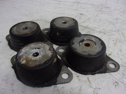 Sea Doo Bombardier 1996-1998 GTI GTS SP SPX SPI HX GS Engine Mount Set 270000217