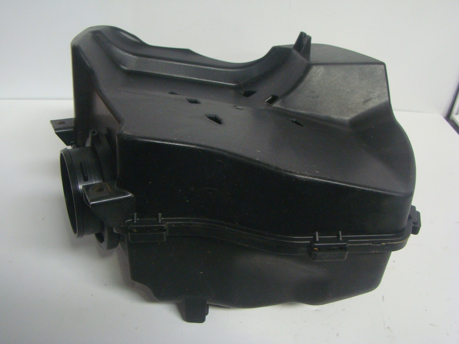 Can-Am Roadster 2016-2018 F3 F3-S F3-T Air Intake Box + Filter Part# 707800584